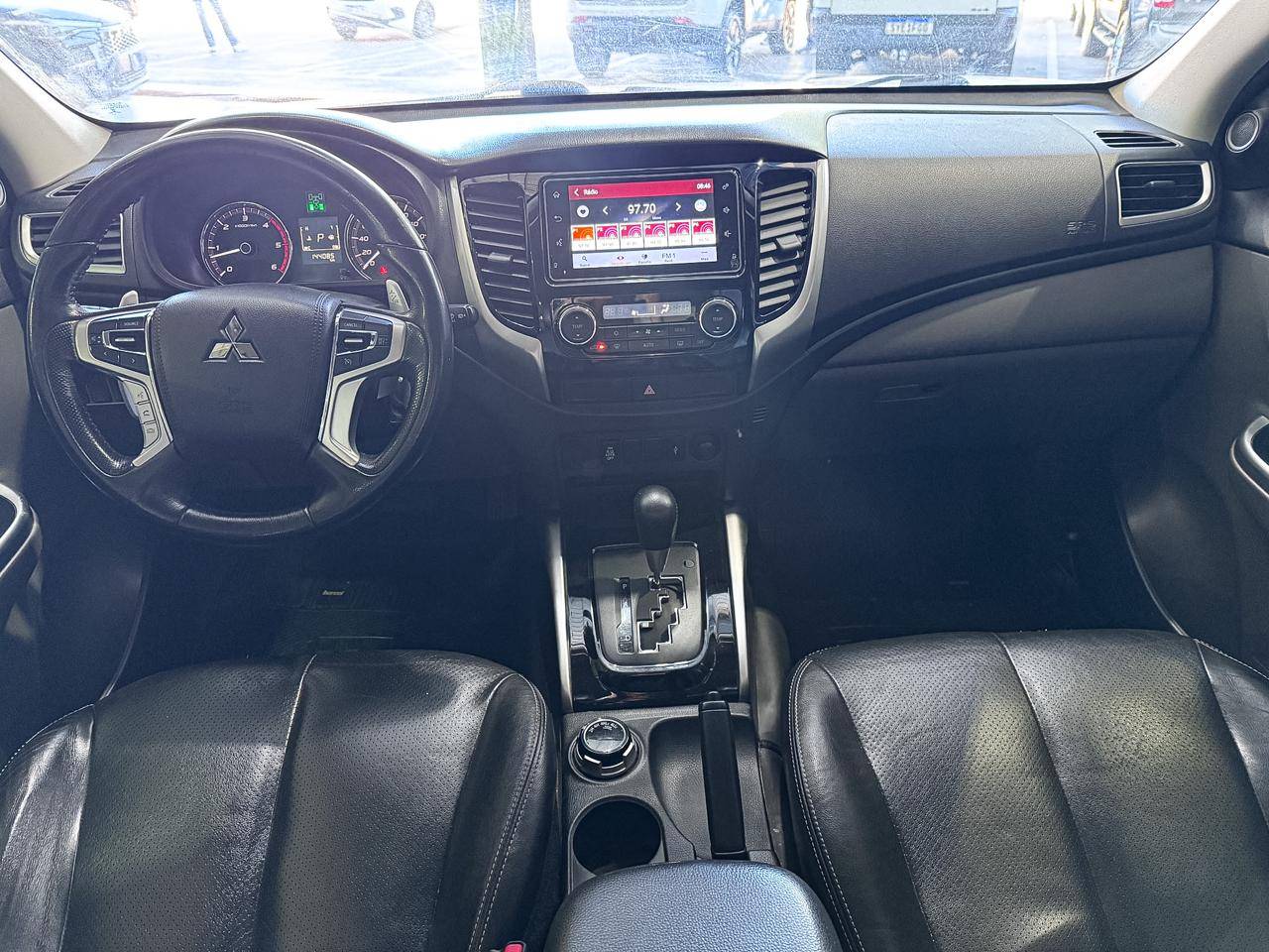 MITSUBISHI L200 TRITON