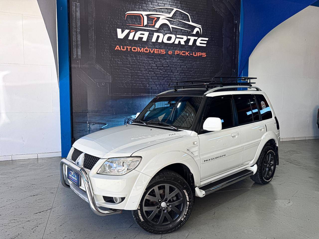 MITSUBISHI PAJERO TR4