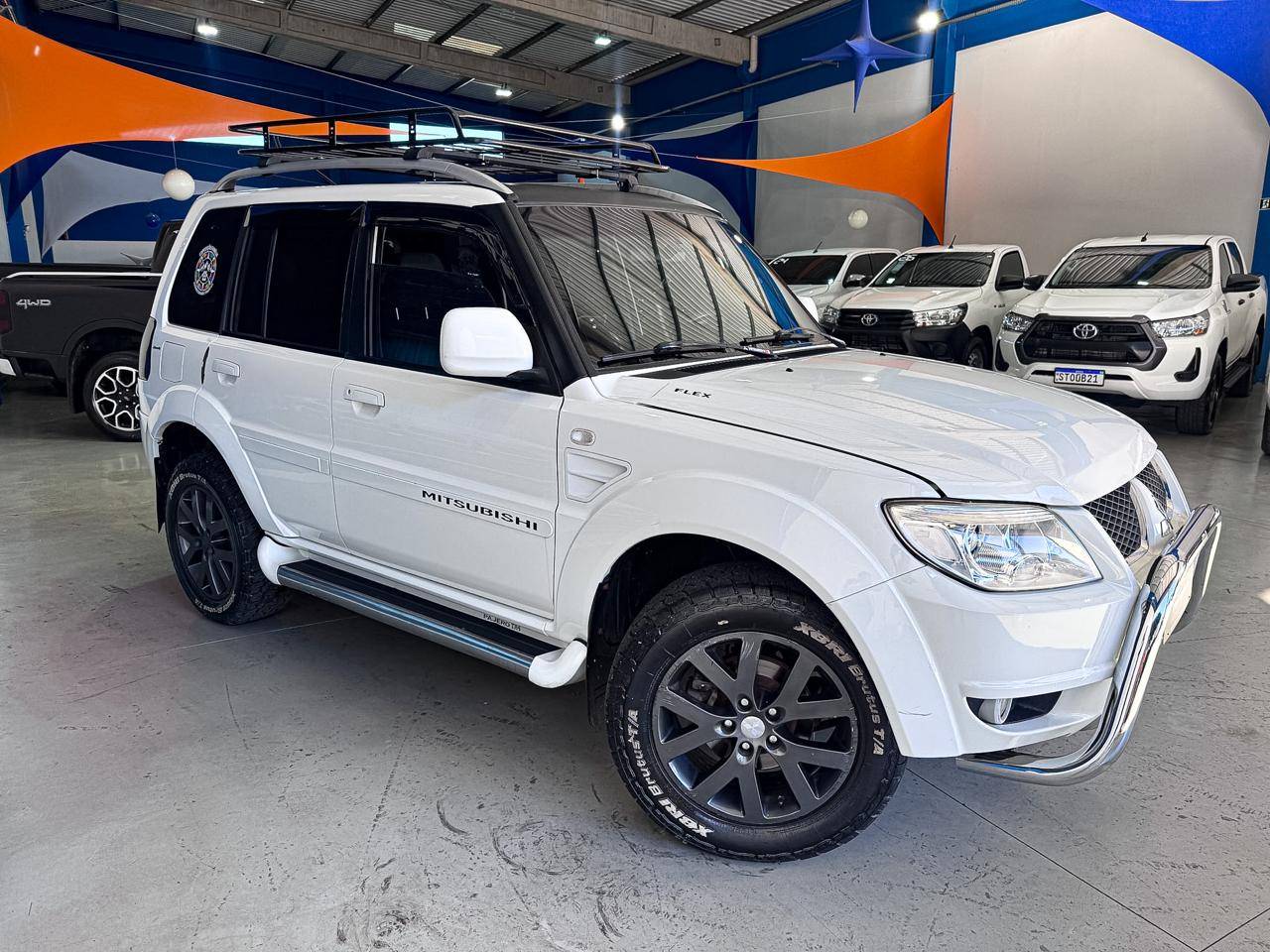 MITSUBISHI PAJERO TR4