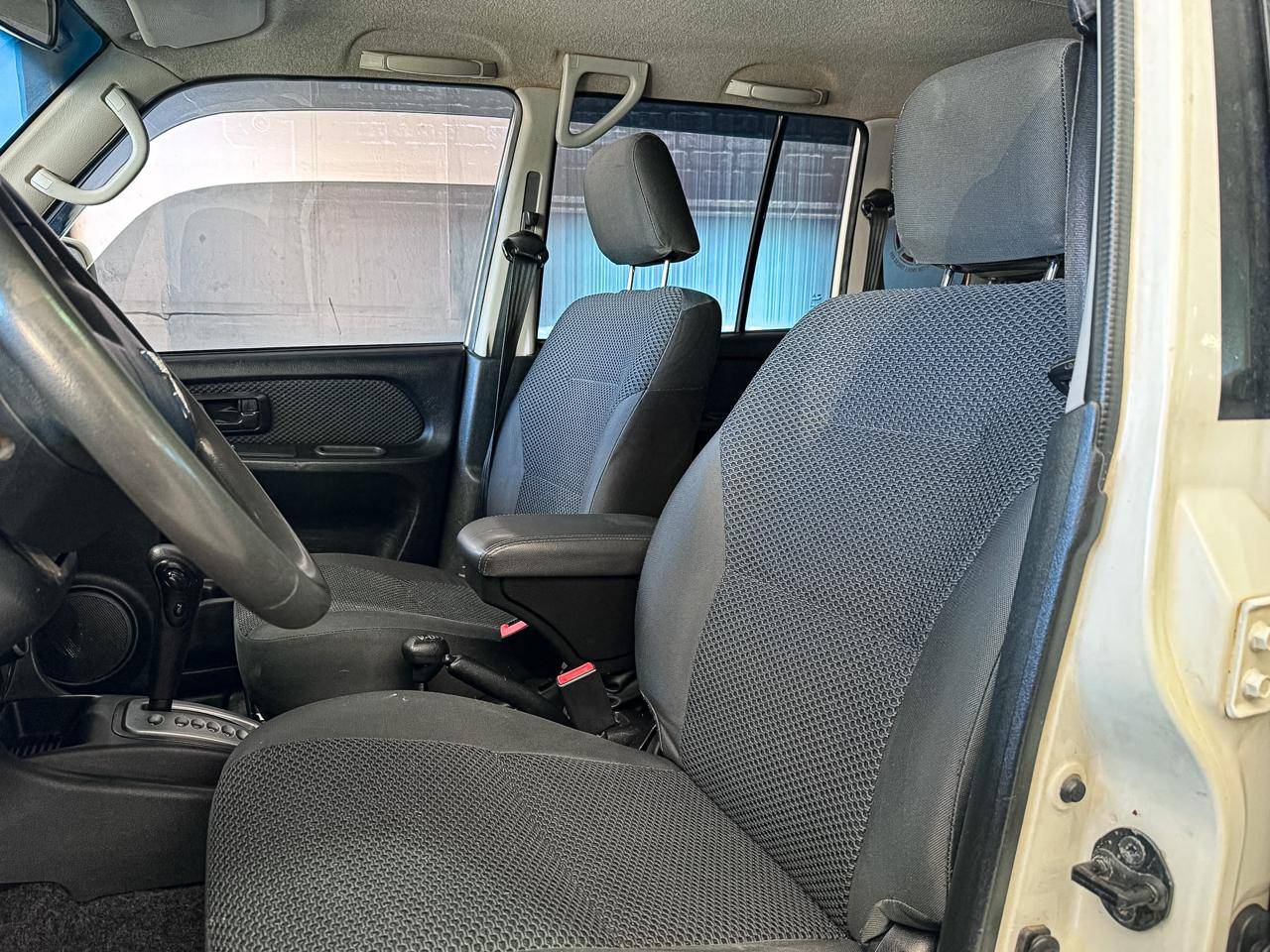MITSUBISHI PAJERO TR4