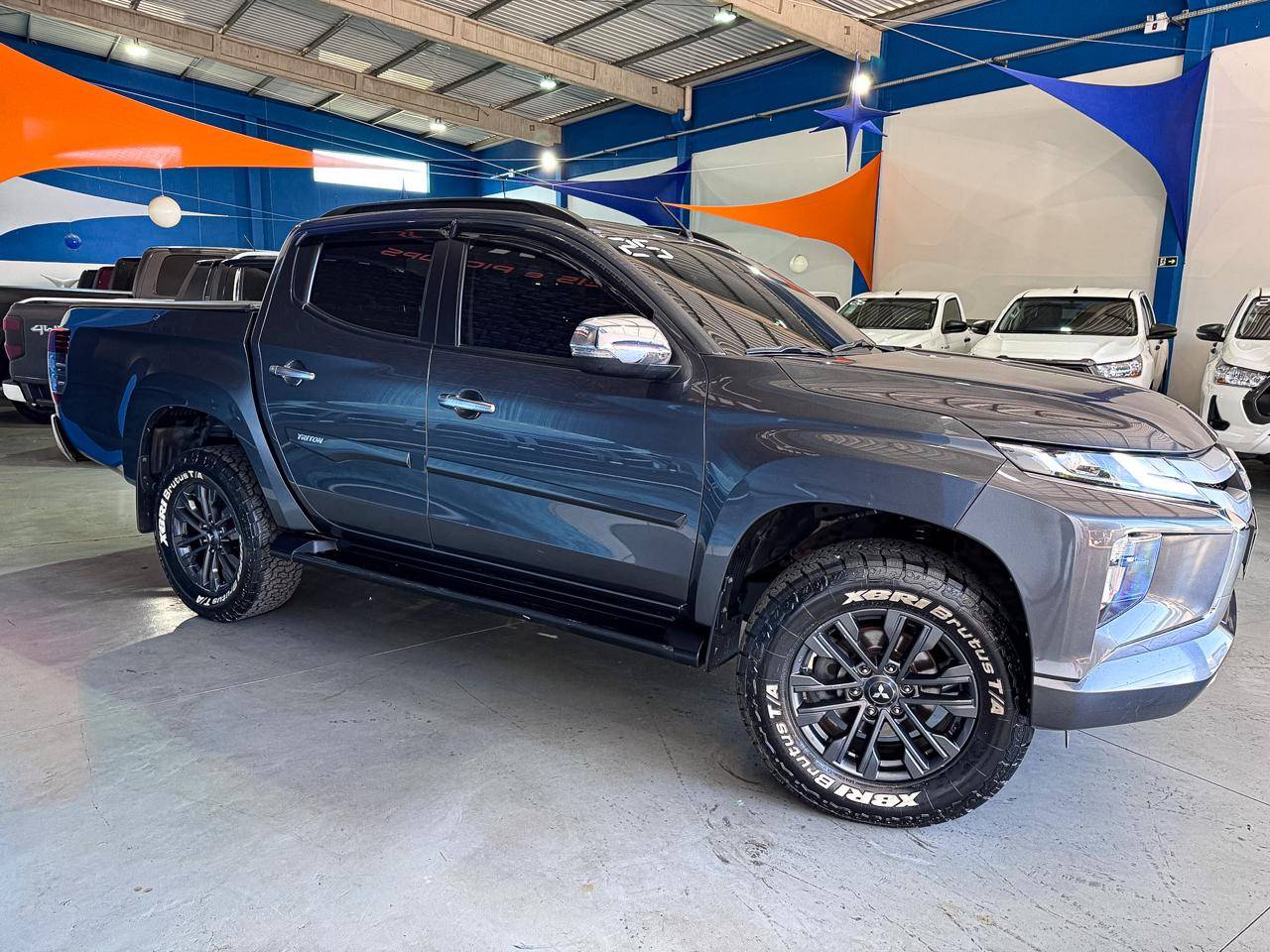 MITSUBISHI L200 TRITON