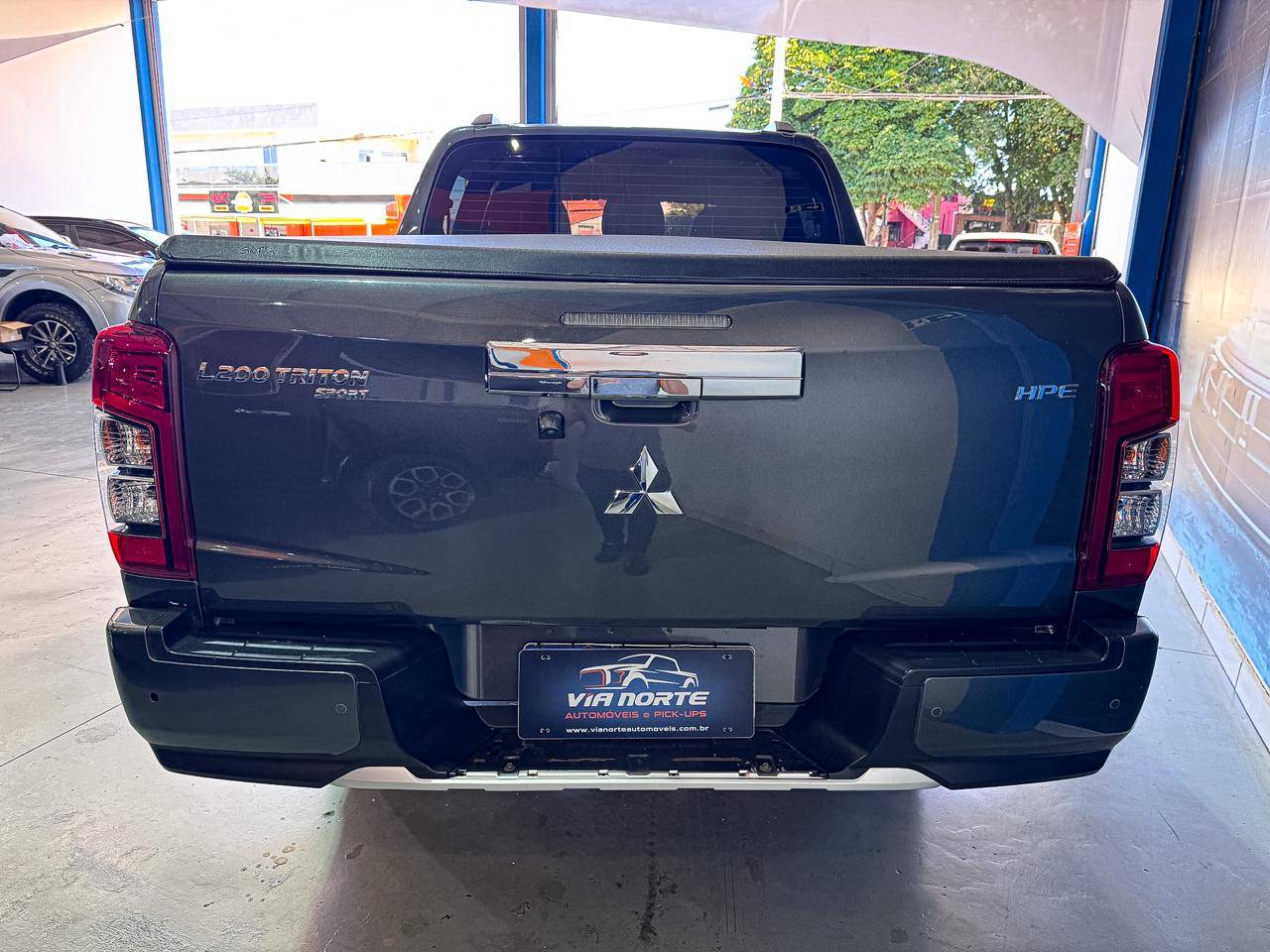 MITSUBISHI L200 TRITON