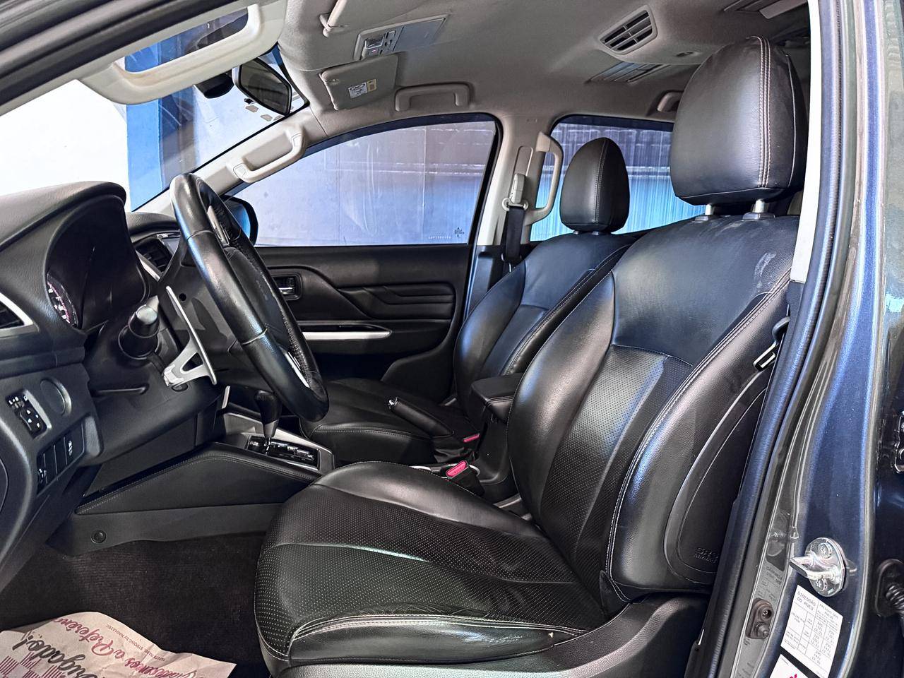 MITSUBISHI L200 TRITON