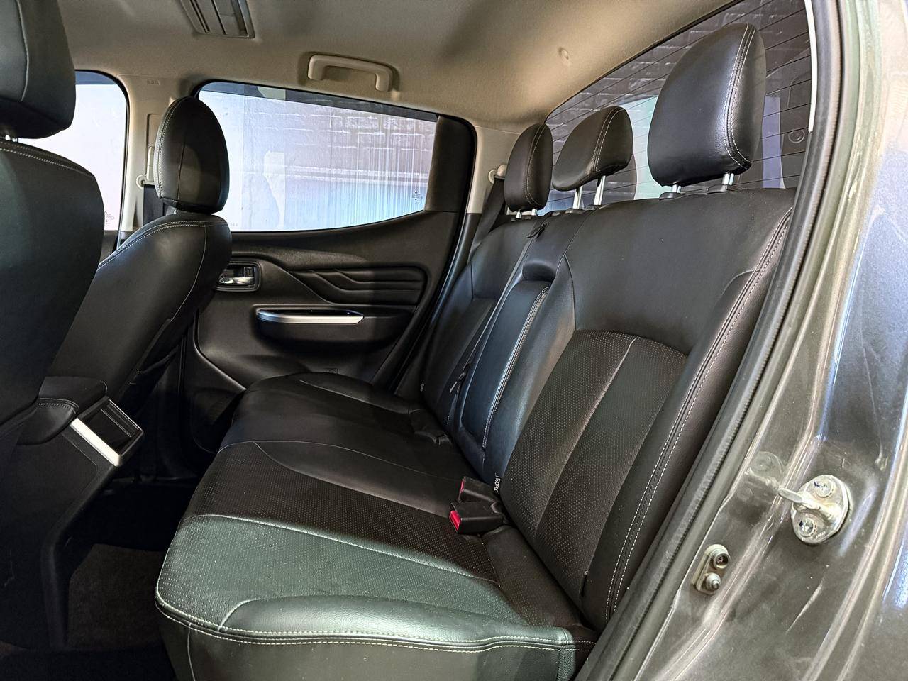 MITSUBISHI L200 TRITON