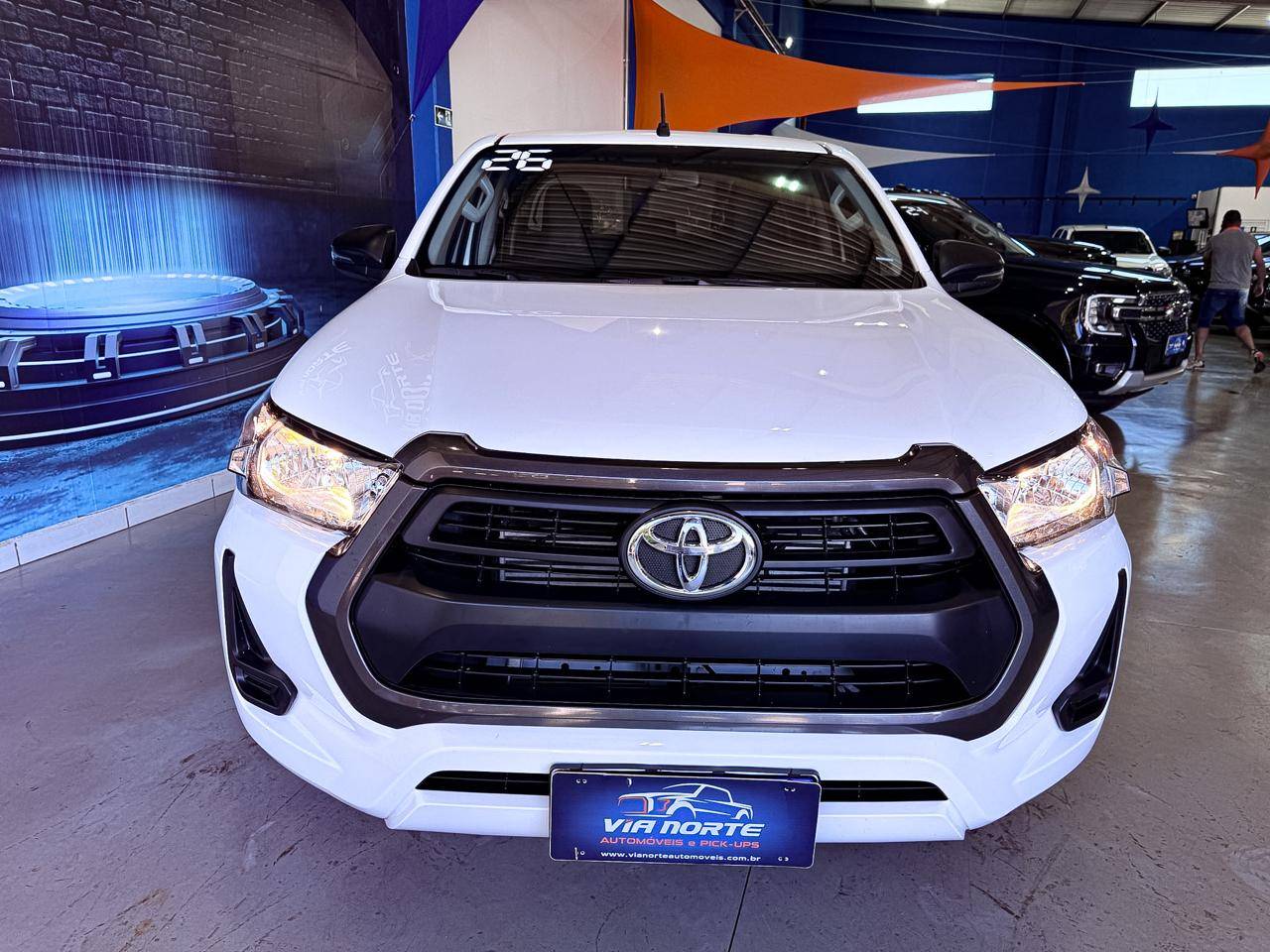TOYOTA HILUX
