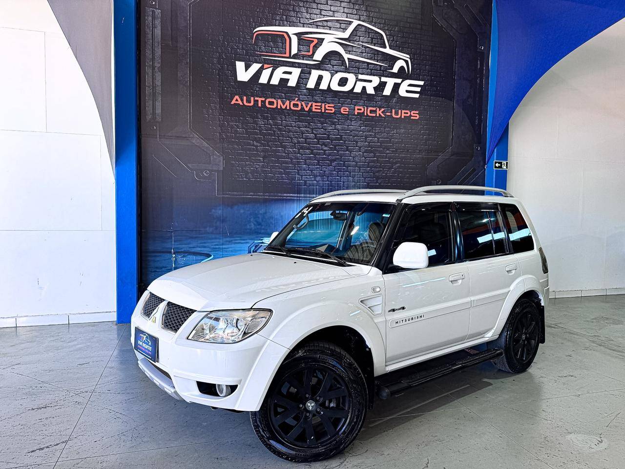 MITSUBISHI PAJERO TR4