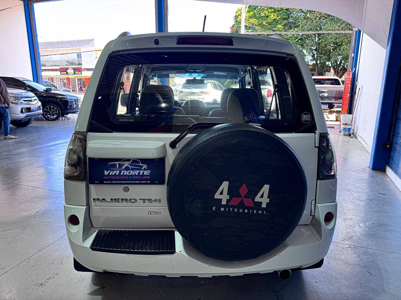 MITSUBISHI PAJERO TR4