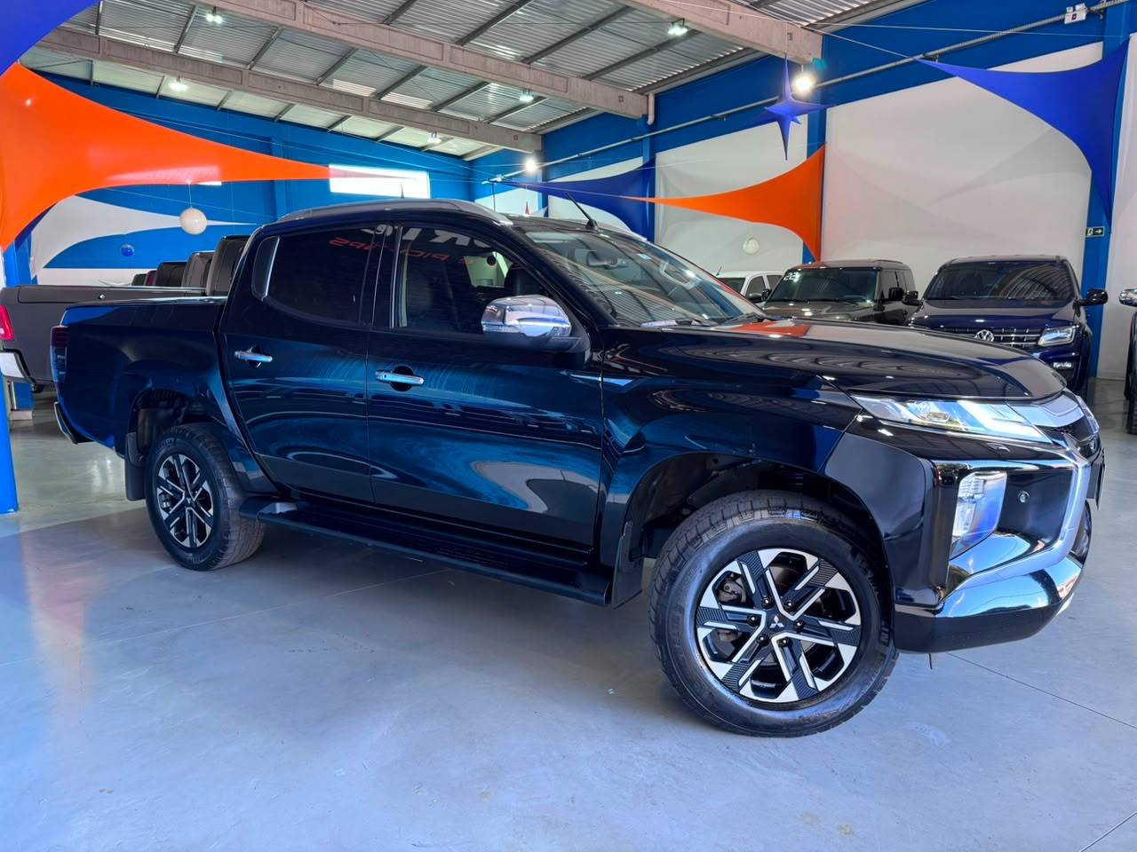 MITSUBISHI L200 TRITON
