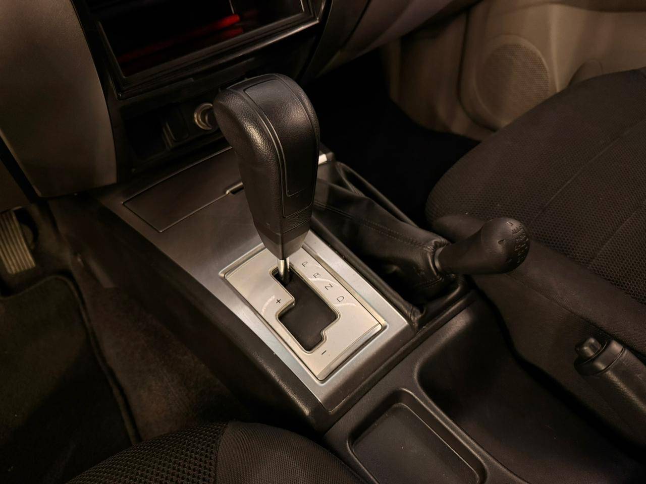 MITSUBISHI PAJERO DAKAR