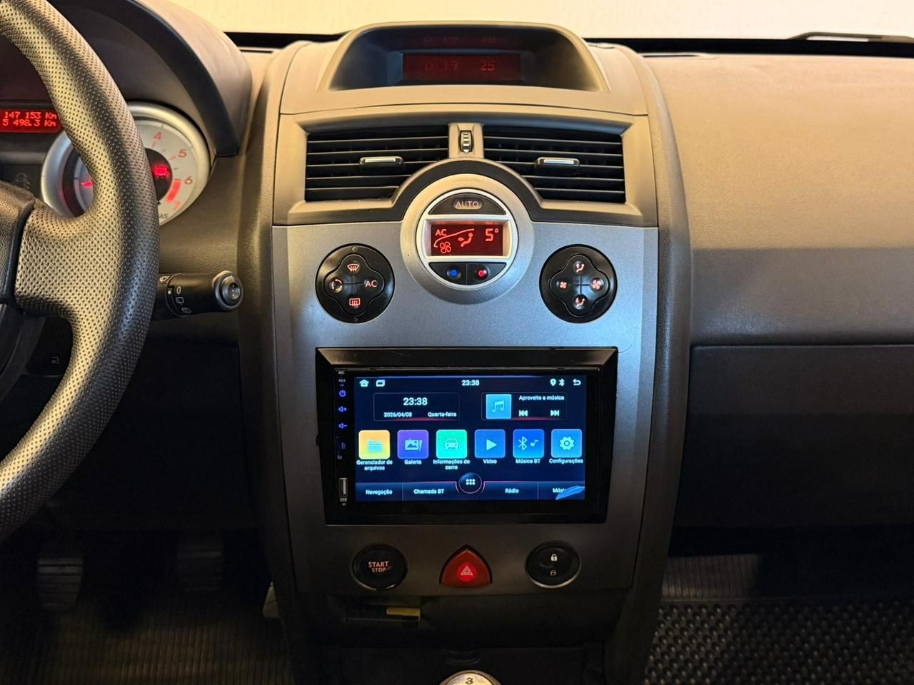 RENAULT MEGANE