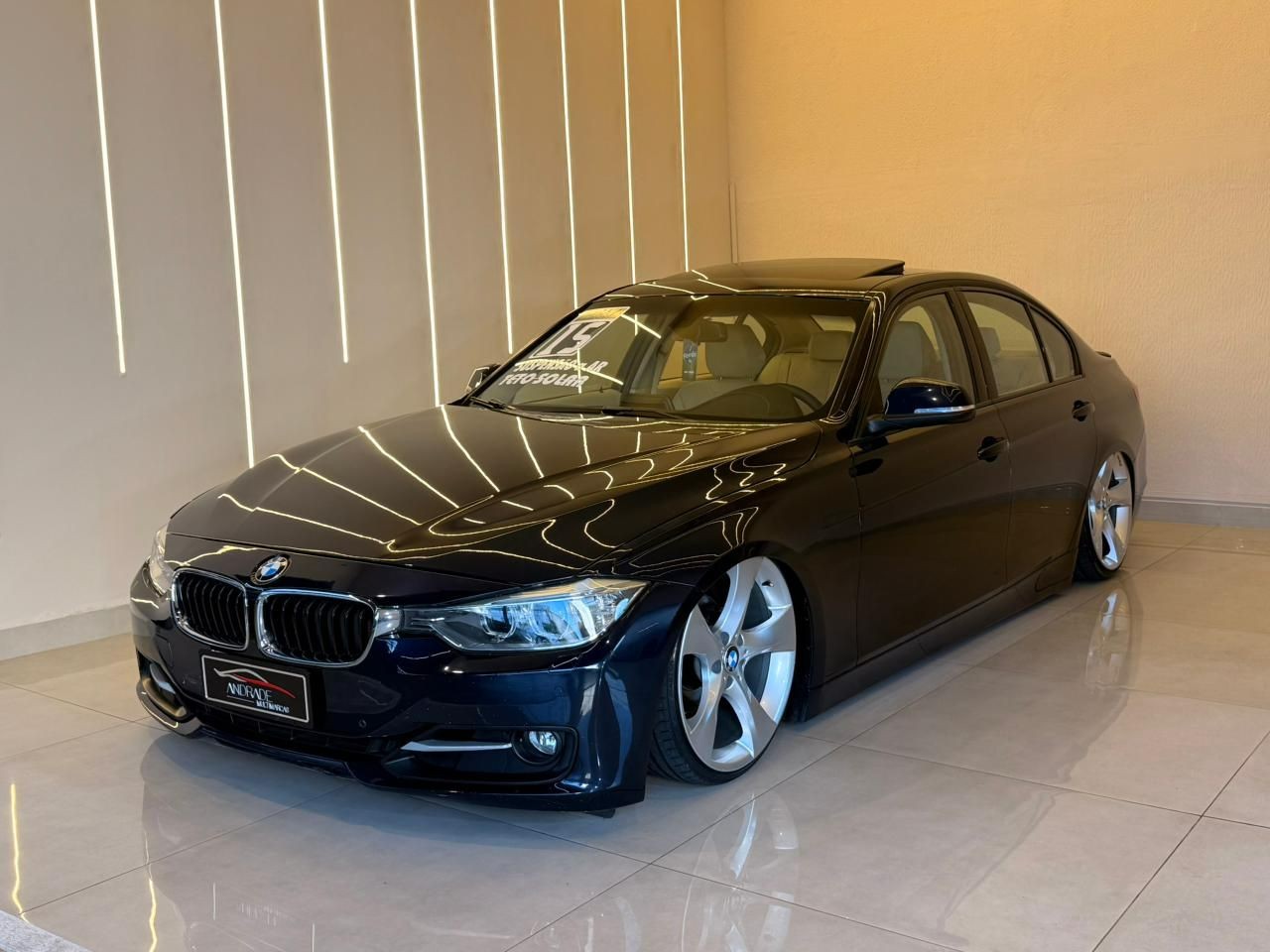 BMW 320i
