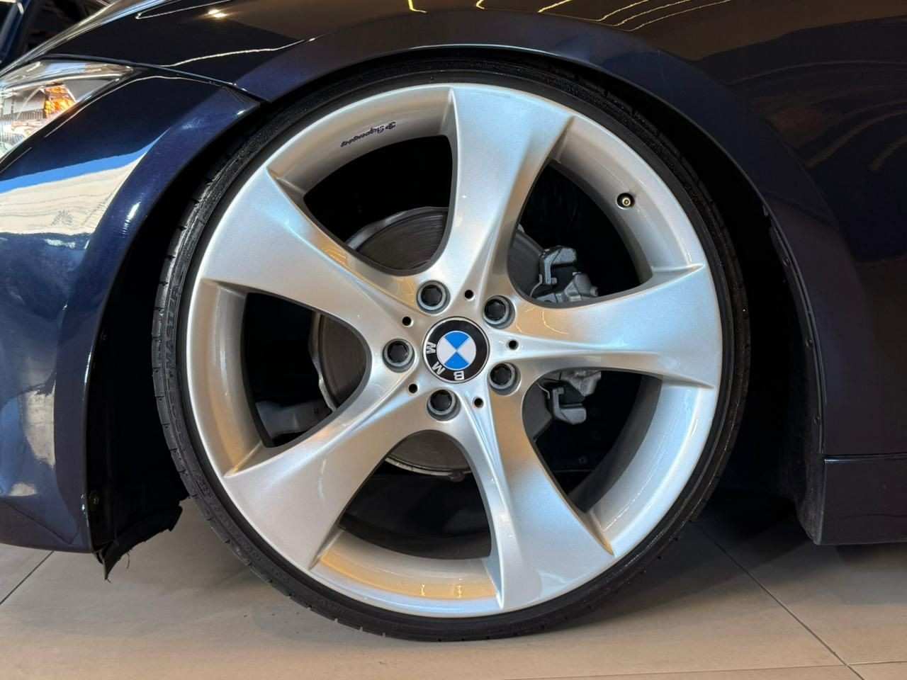 BMW 320i