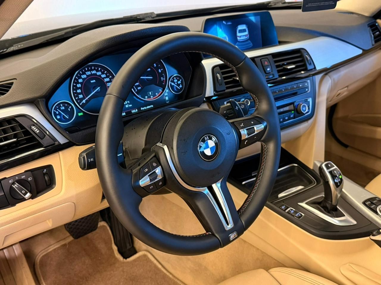 BMW 320i