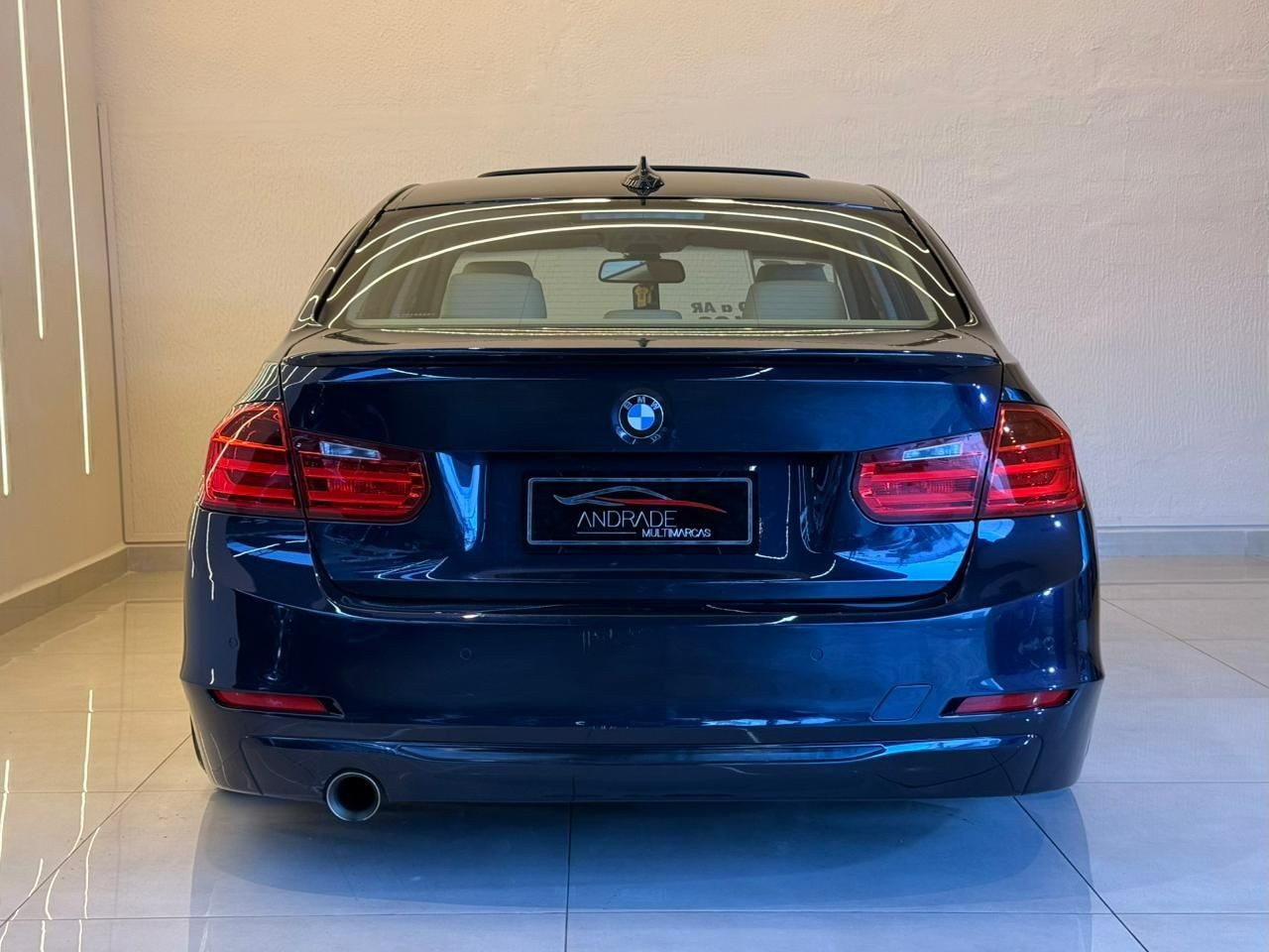 BMW 320i