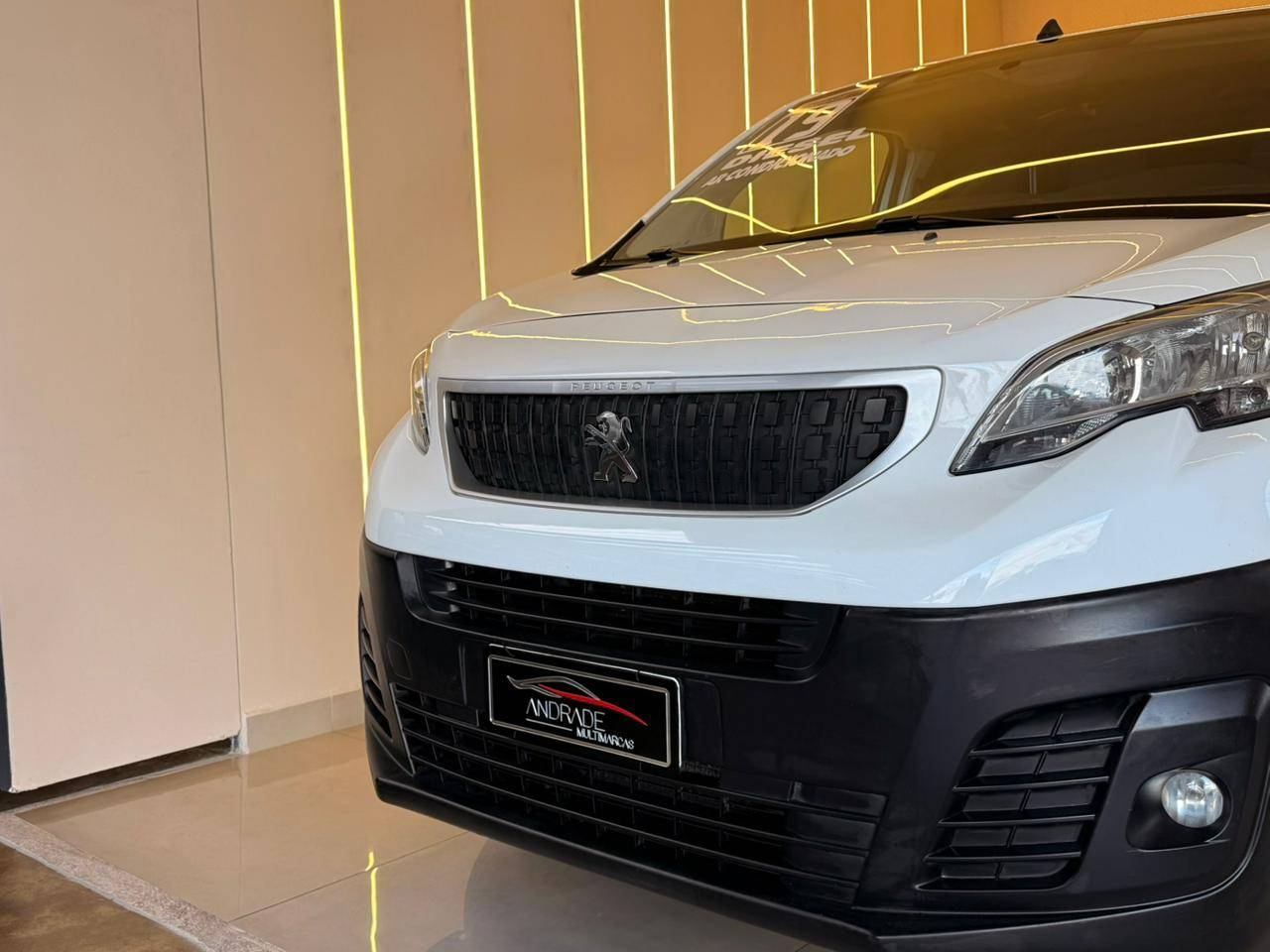 PEUGEOT EXPERT