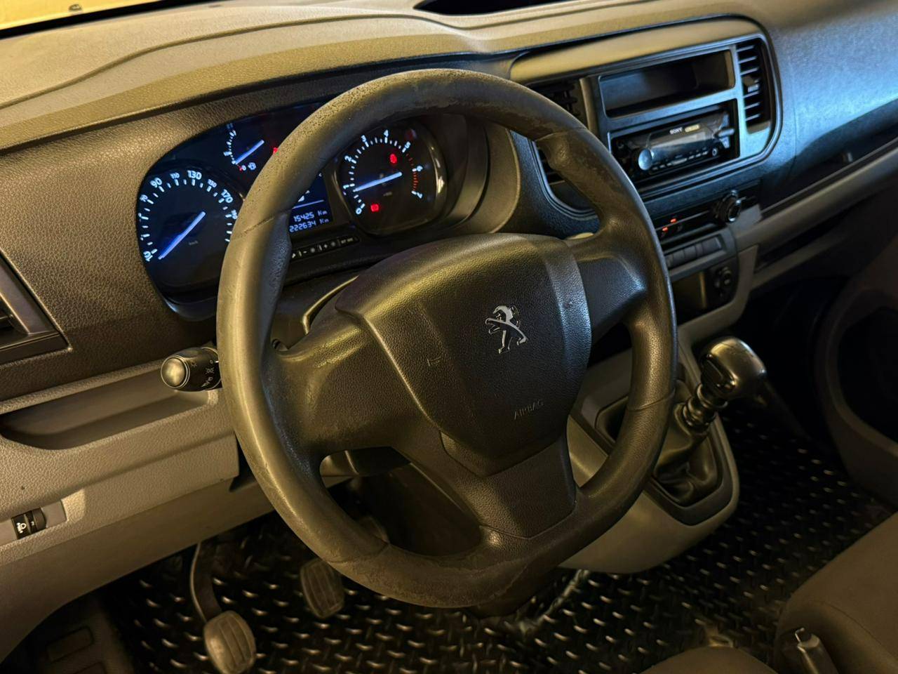 PEUGEOT EXPERT