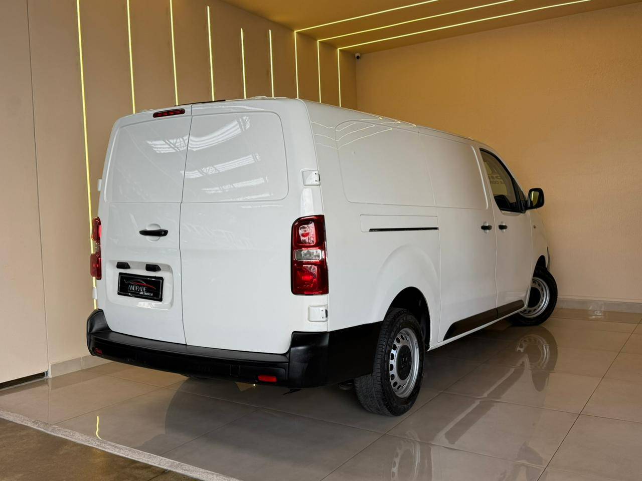 PEUGEOT EXPERT
