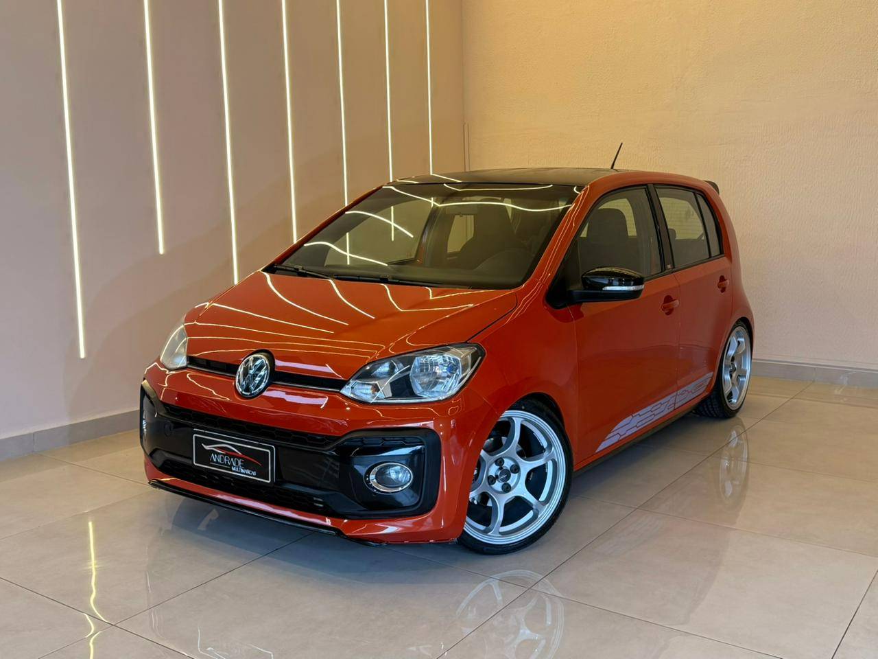 VOLKSWAGEN UP