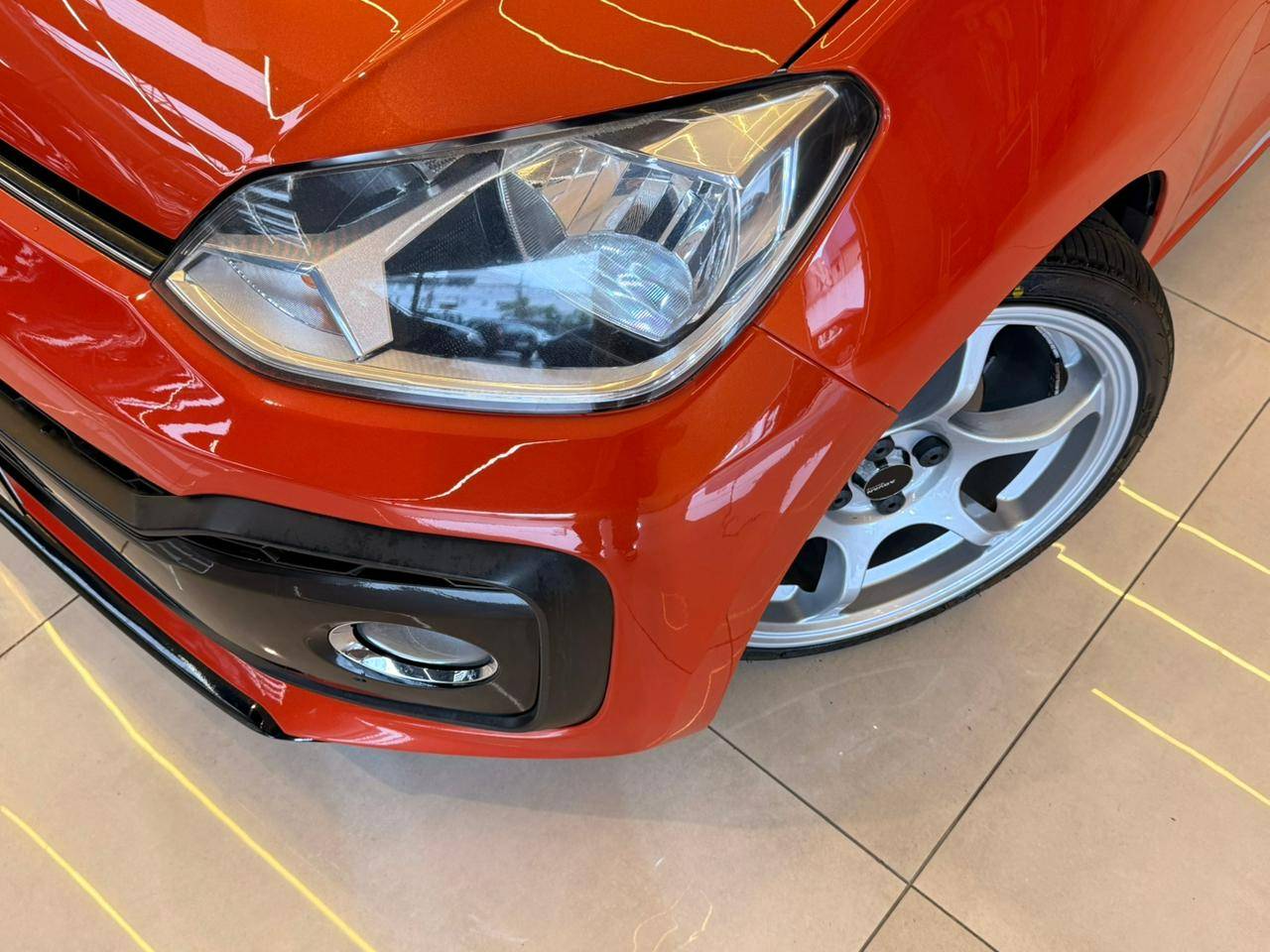 VOLKSWAGEN UP