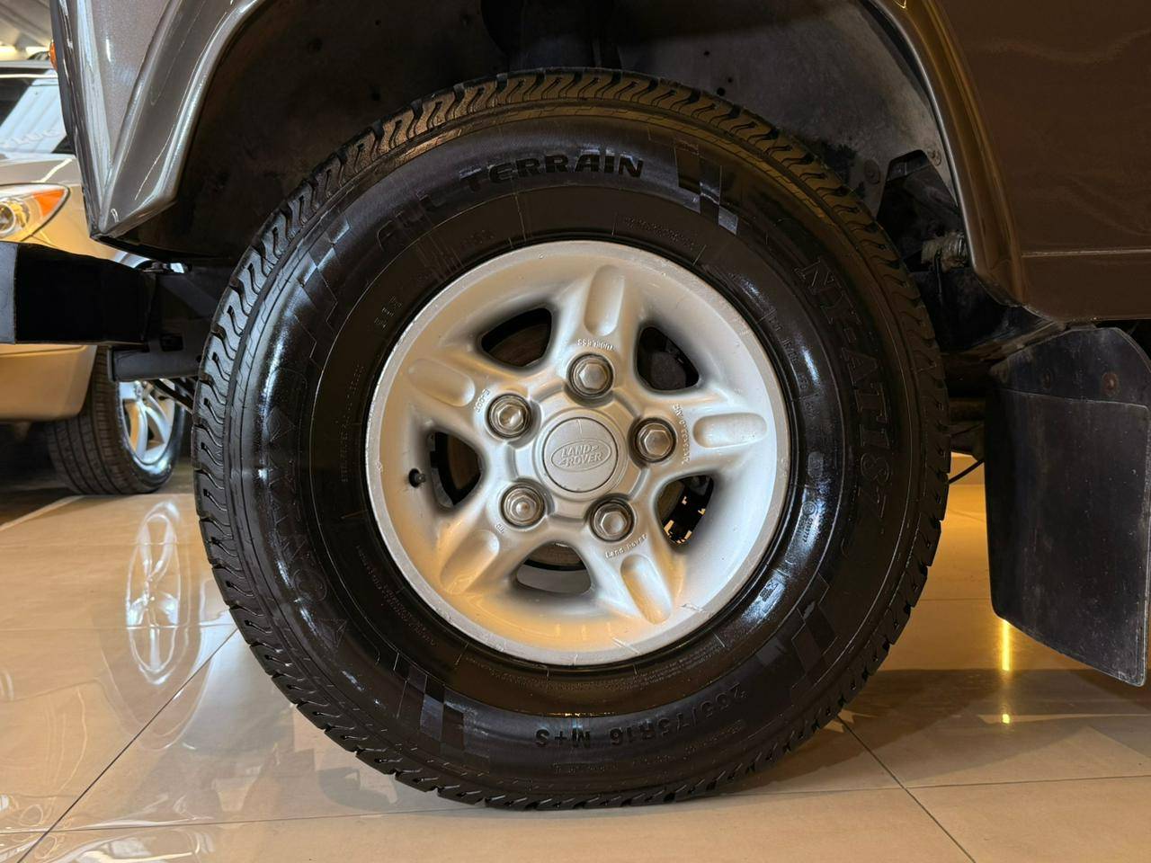 LAND ROVER DEFENDER