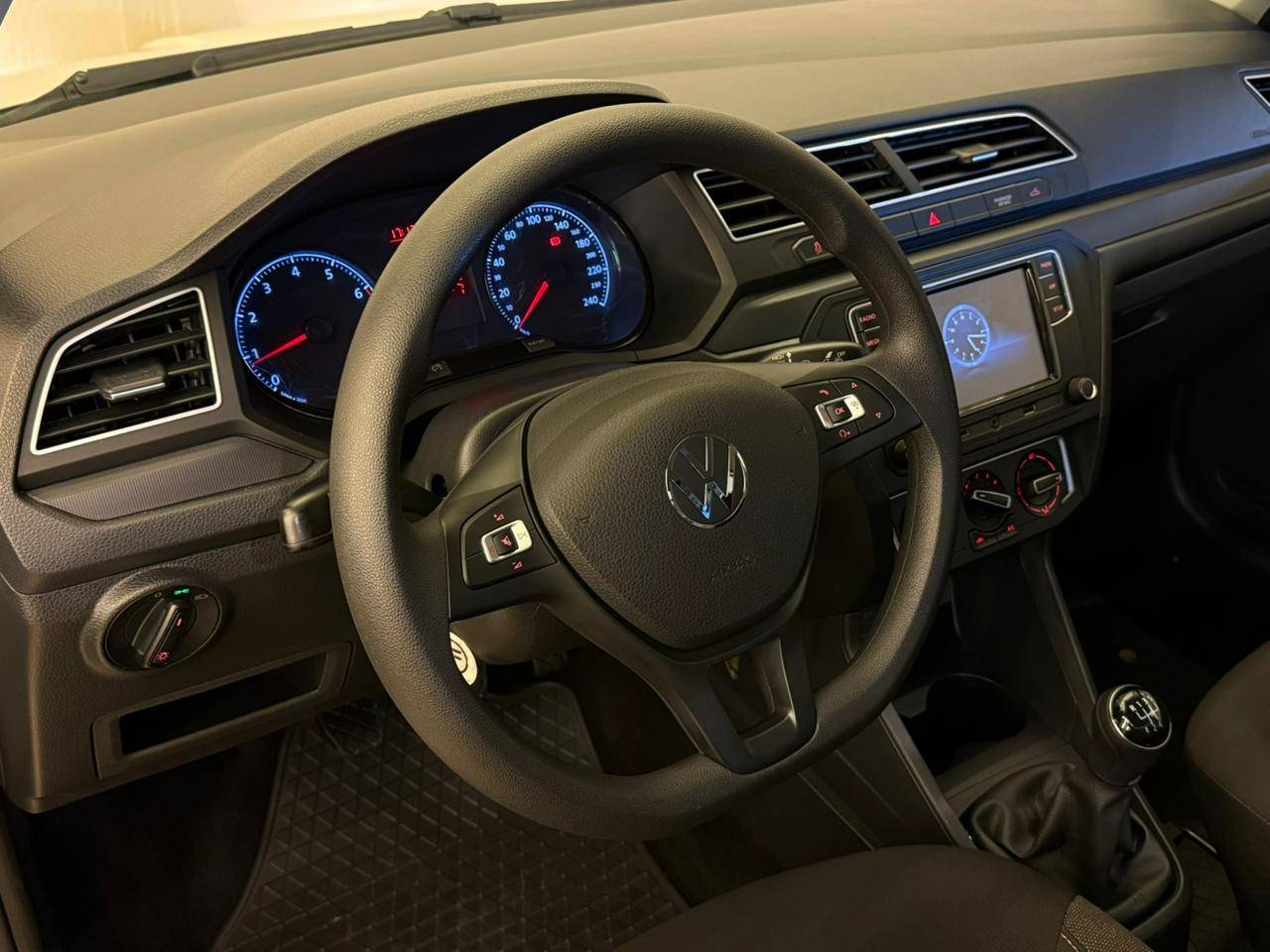 VOLKSWAGEN SAVEIRO