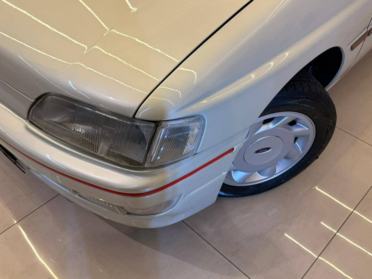 FORD ESCORT