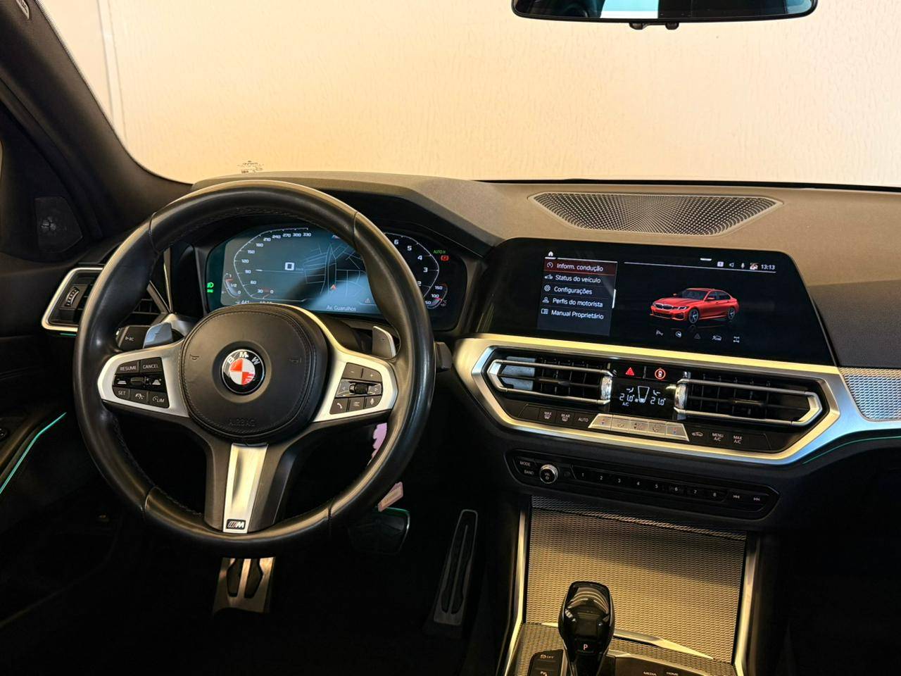 BMW 320i