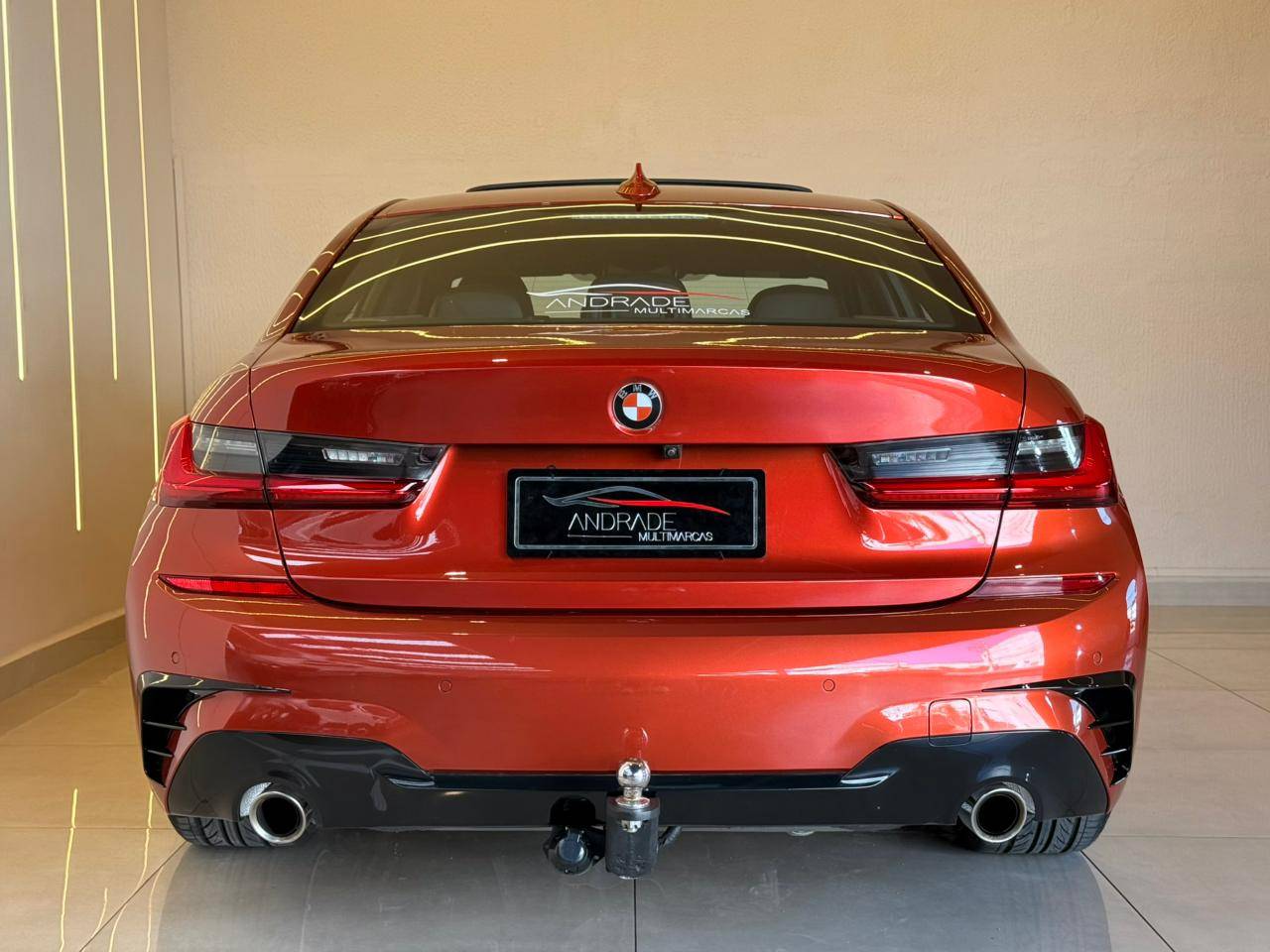 BMW 320i