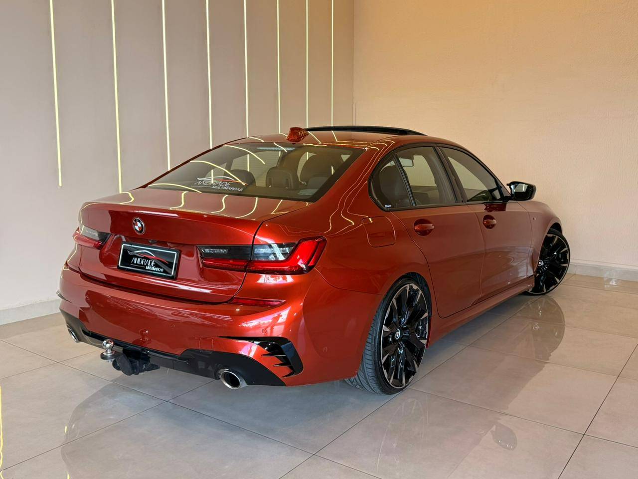 BMW 320i