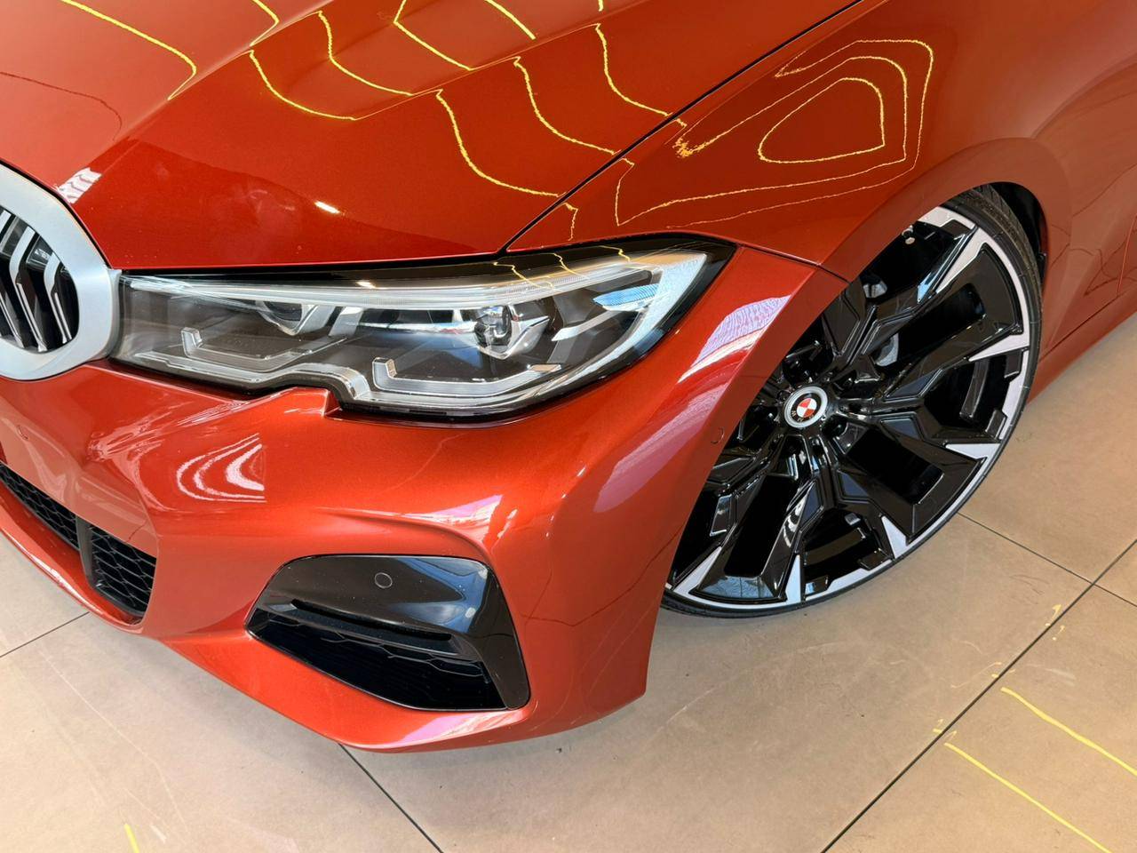 BMW 320i