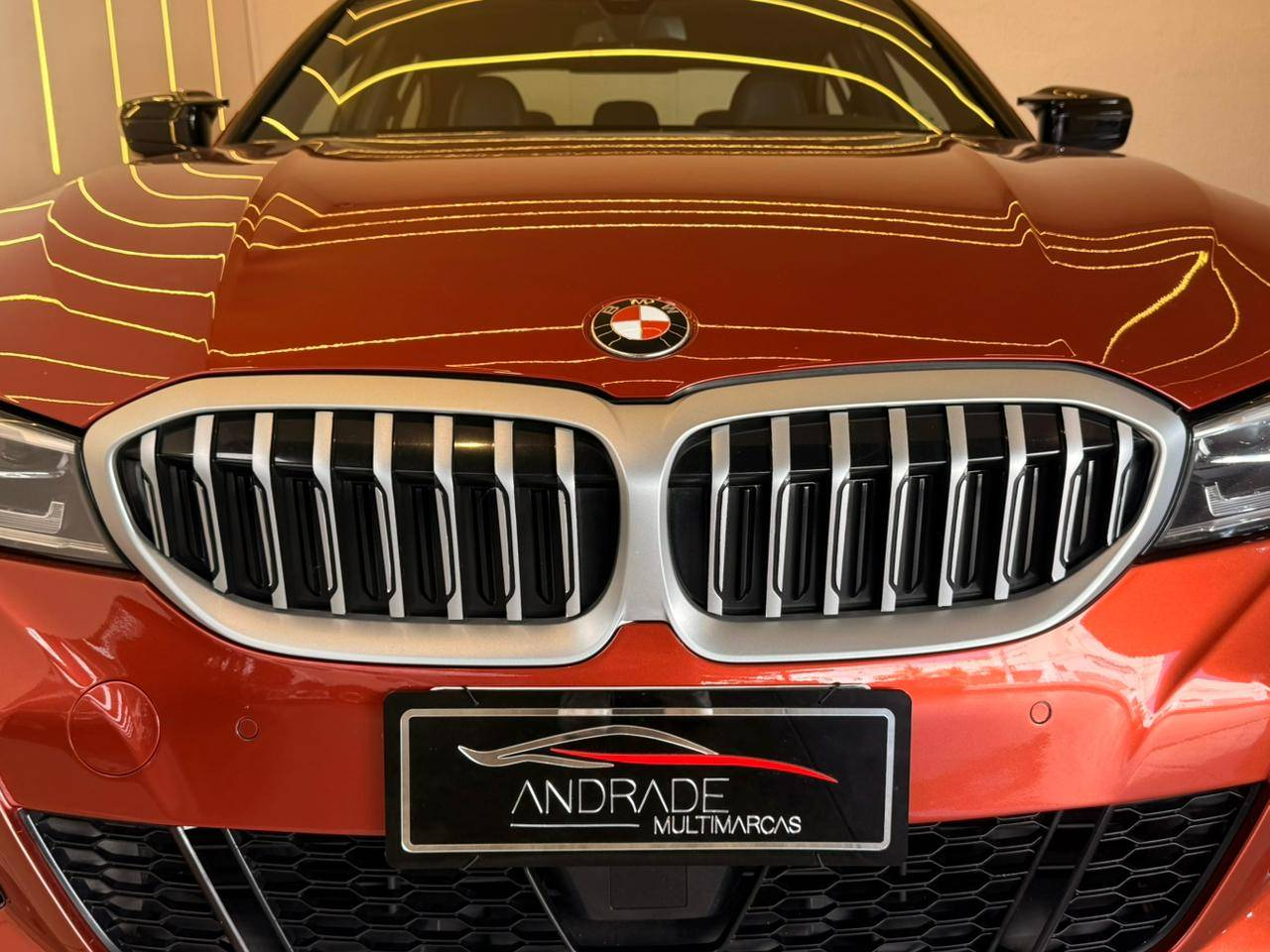 BMW 320i