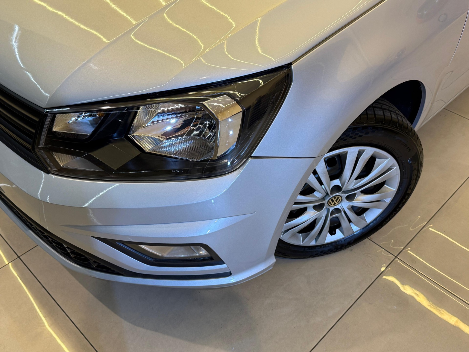 VOLKSWAGEN VOYAGE
