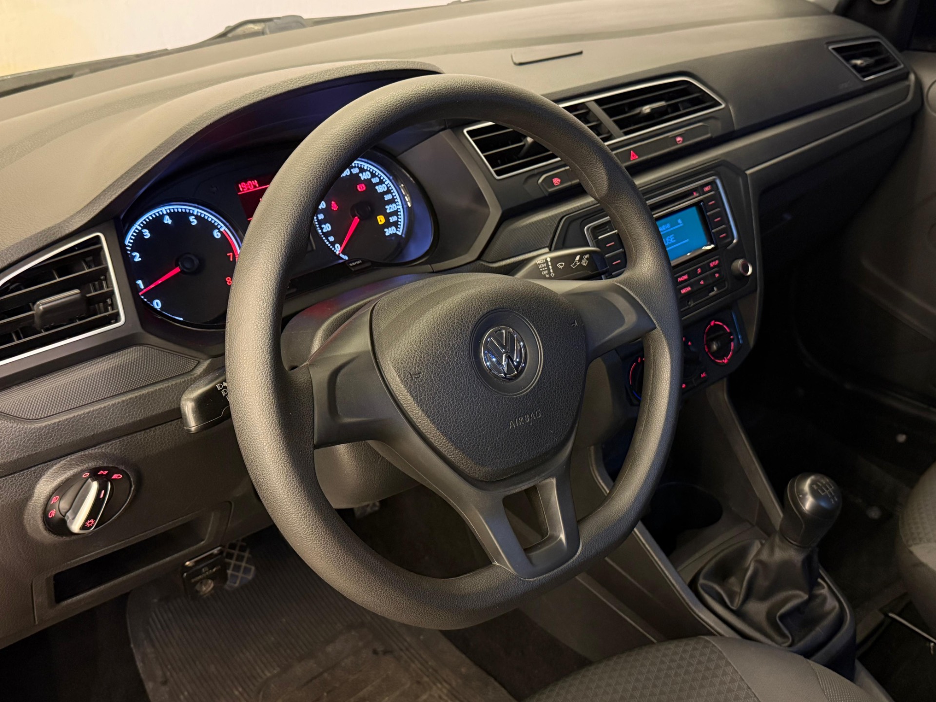 VOLKSWAGEN VOYAGE