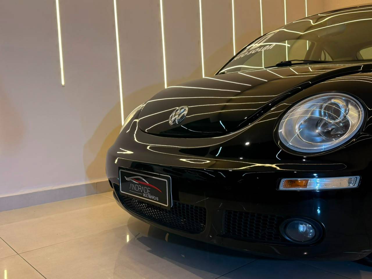 VOLKSWAGEN NEW BEETLE
