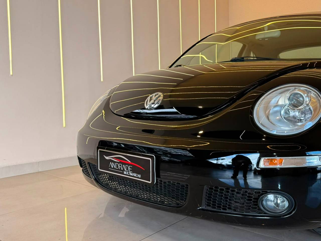 VOLKSWAGEN NEW BEETLE