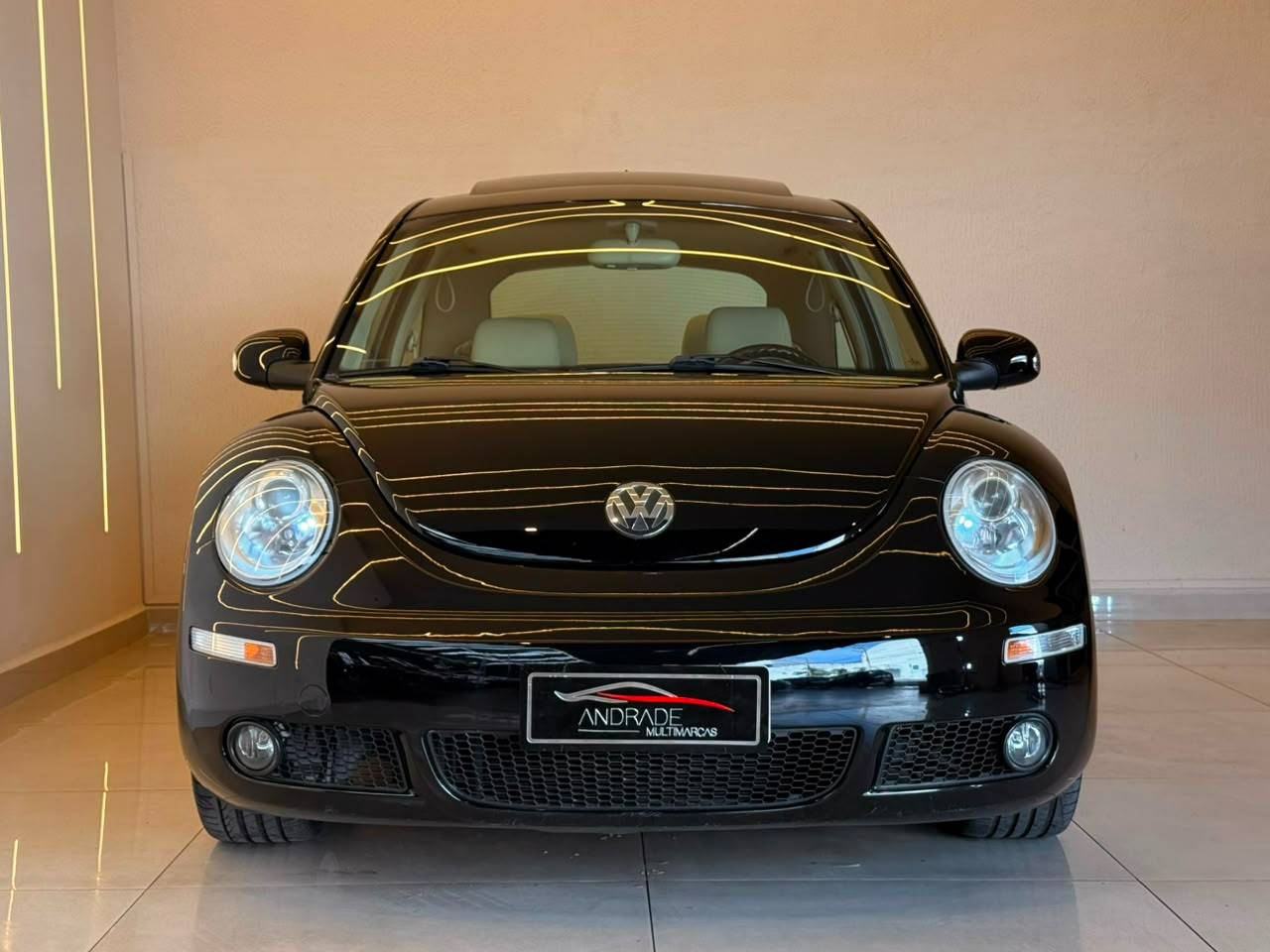 VOLKSWAGEN NEW BEETLE
