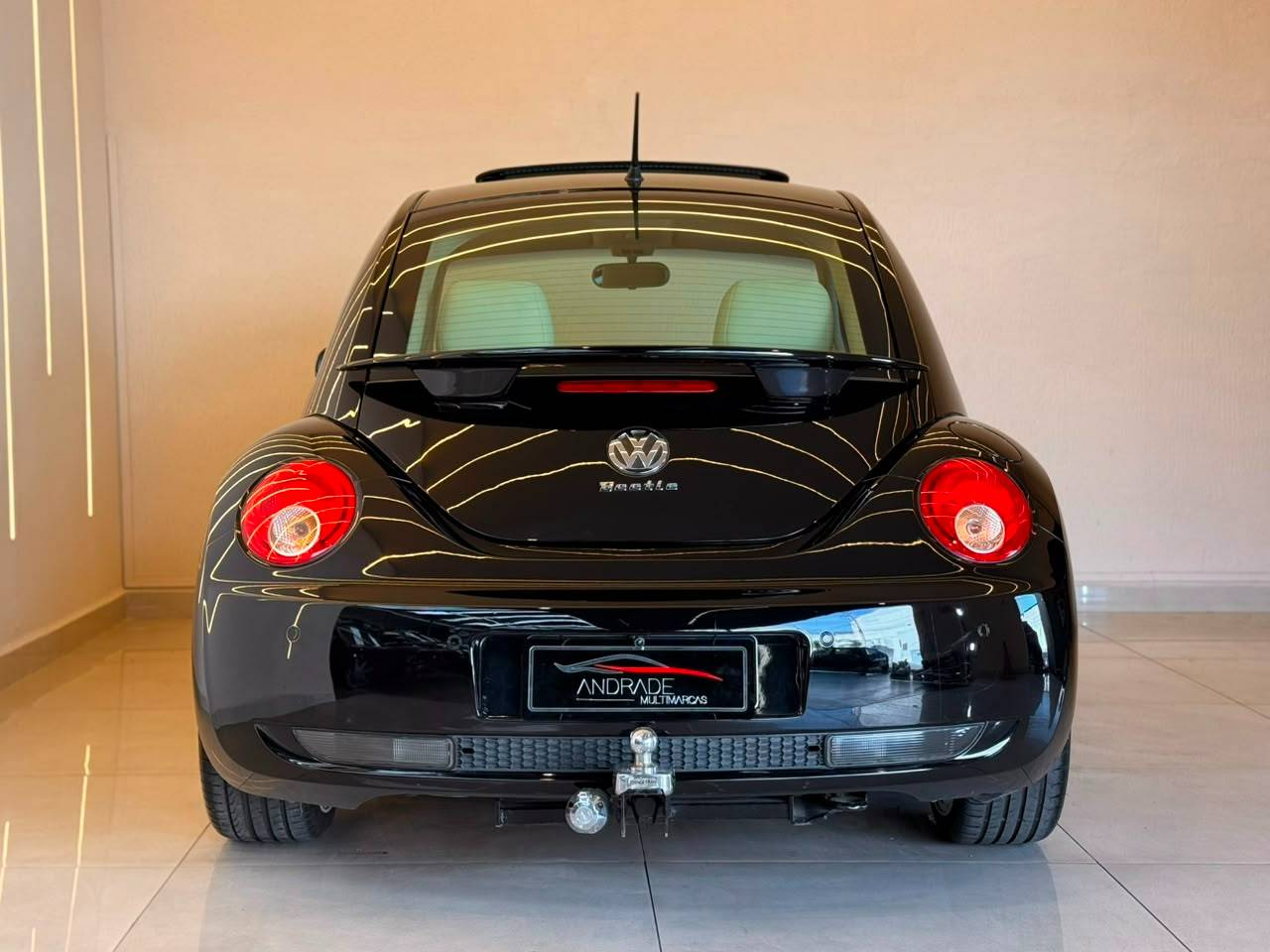 VOLKSWAGEN NEW BEETLE