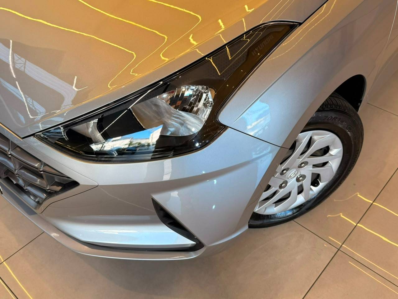 HYUNDAI HB20