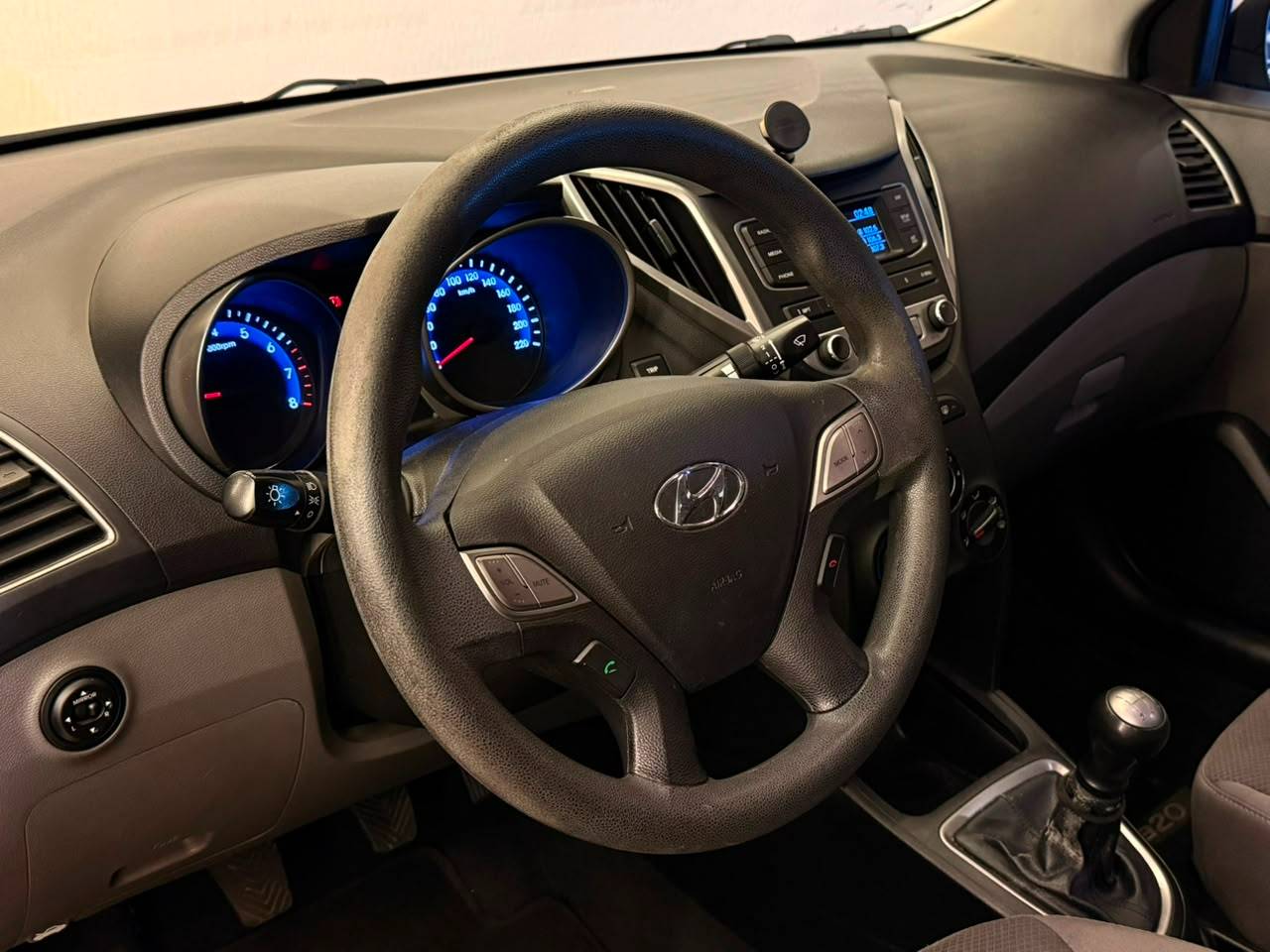 HYUNDAI HB20S