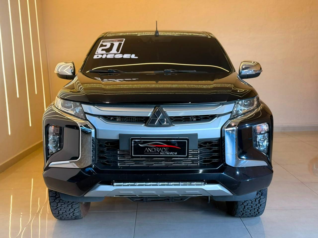 MITSUBISHI L200 TRITON