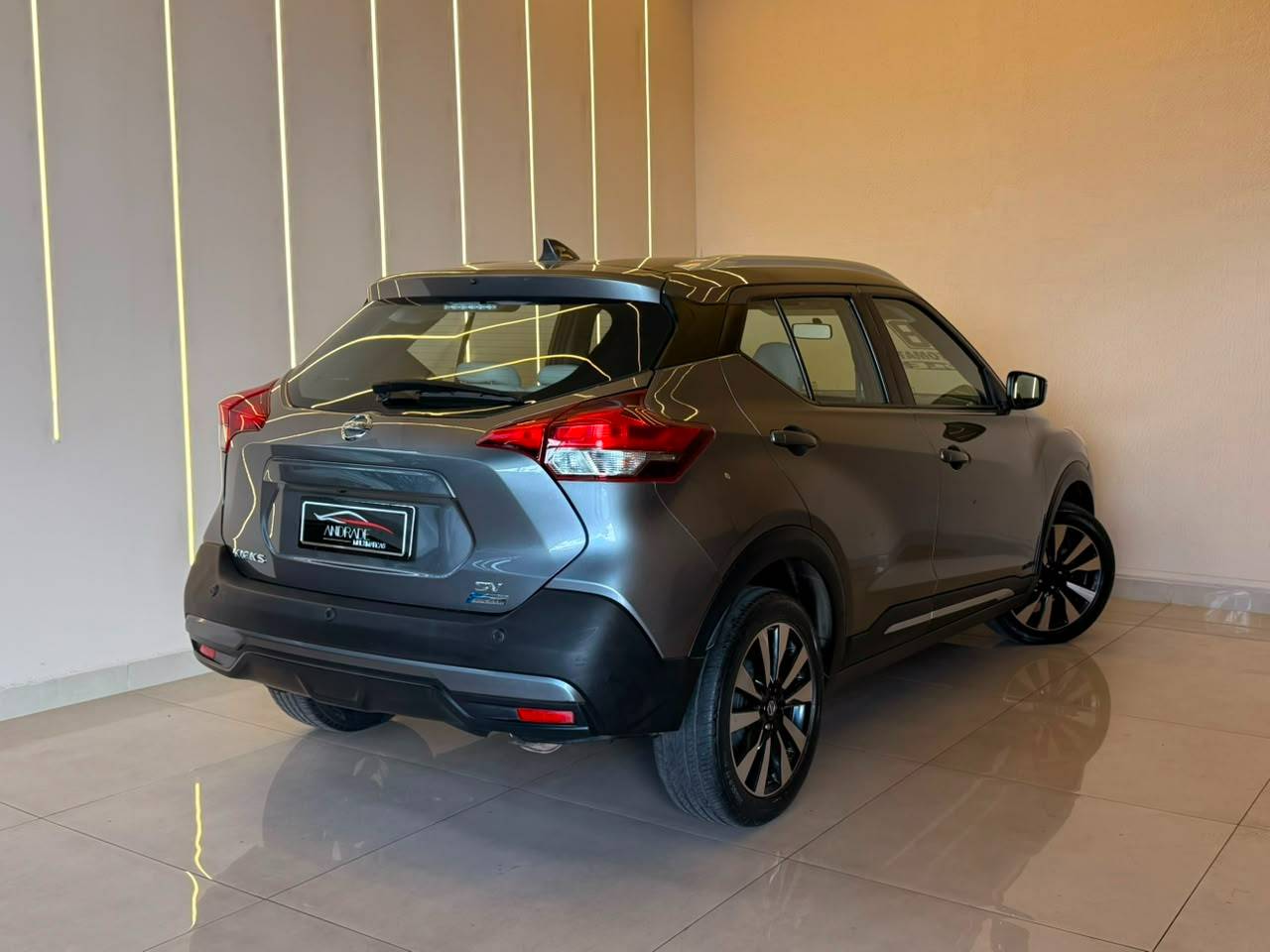NISSAN KICKS