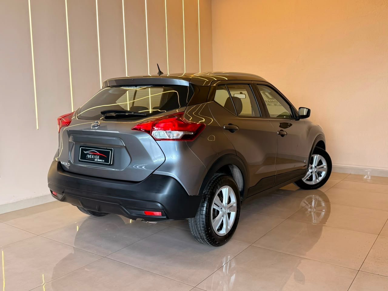 NISSAN KICKS