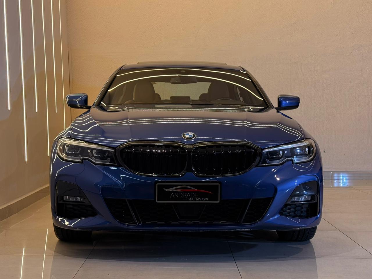 BMW 320i