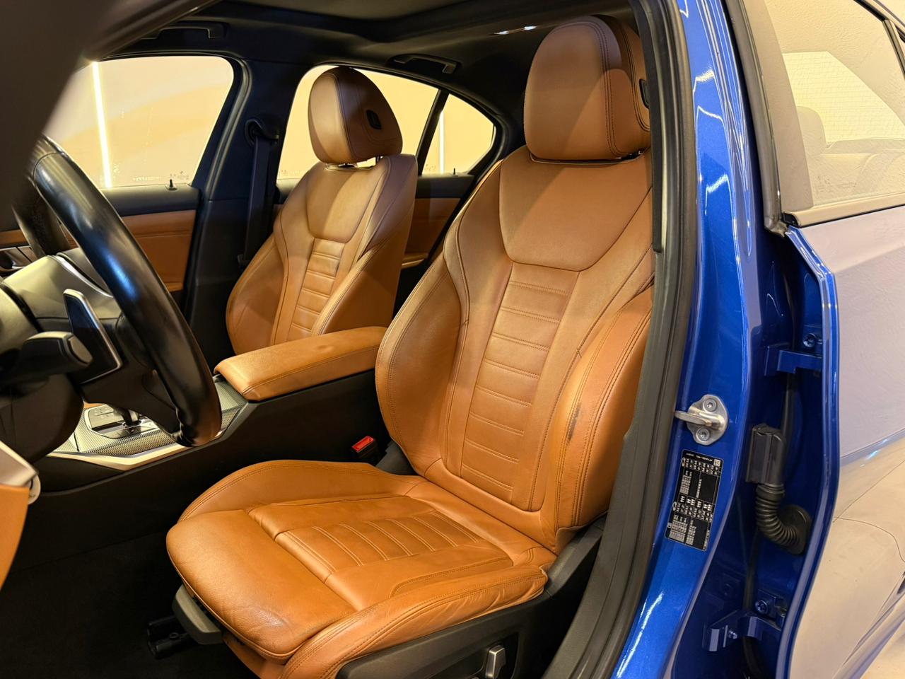 BMW 320i