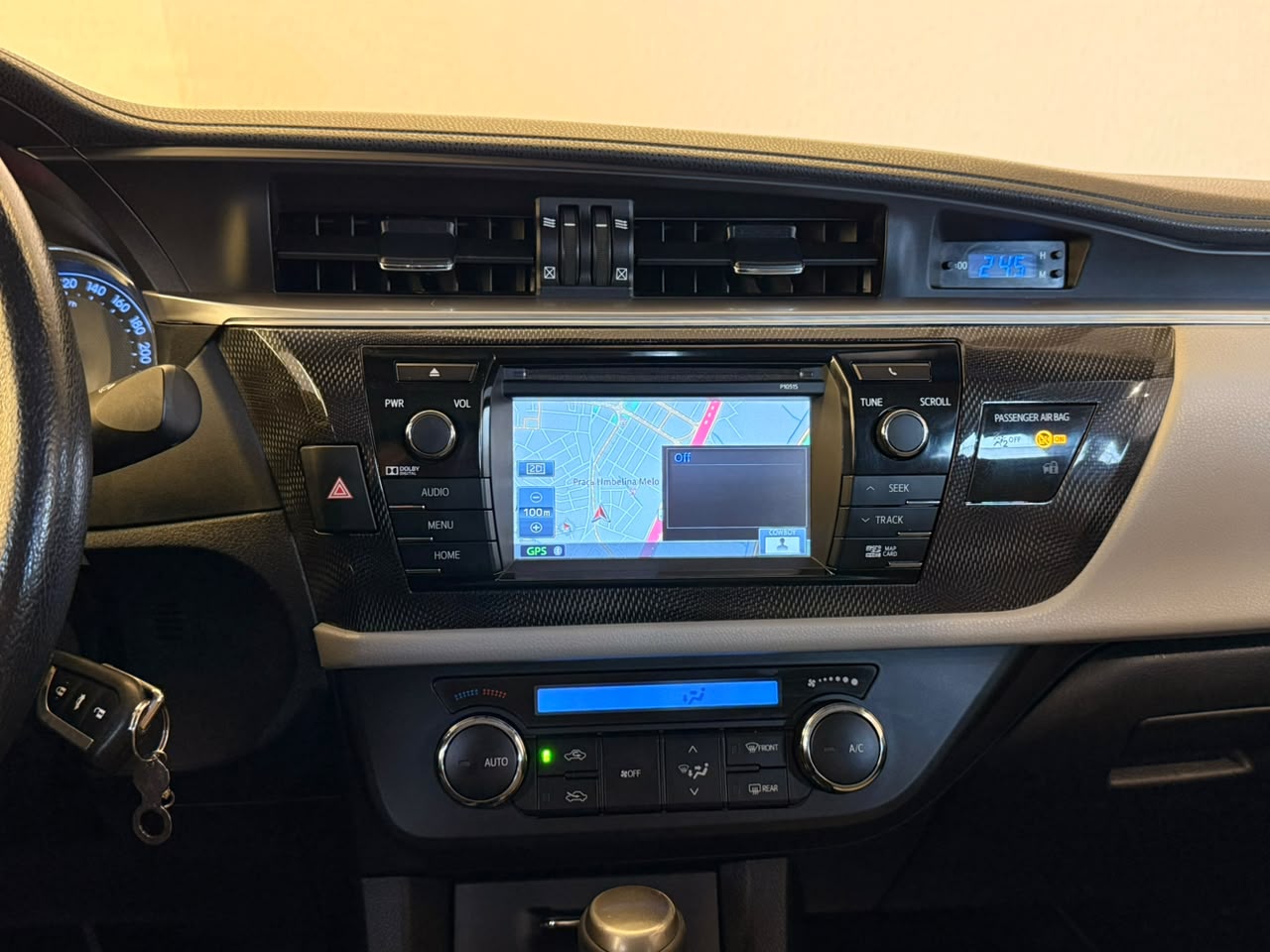 TOYOTA COROLLA