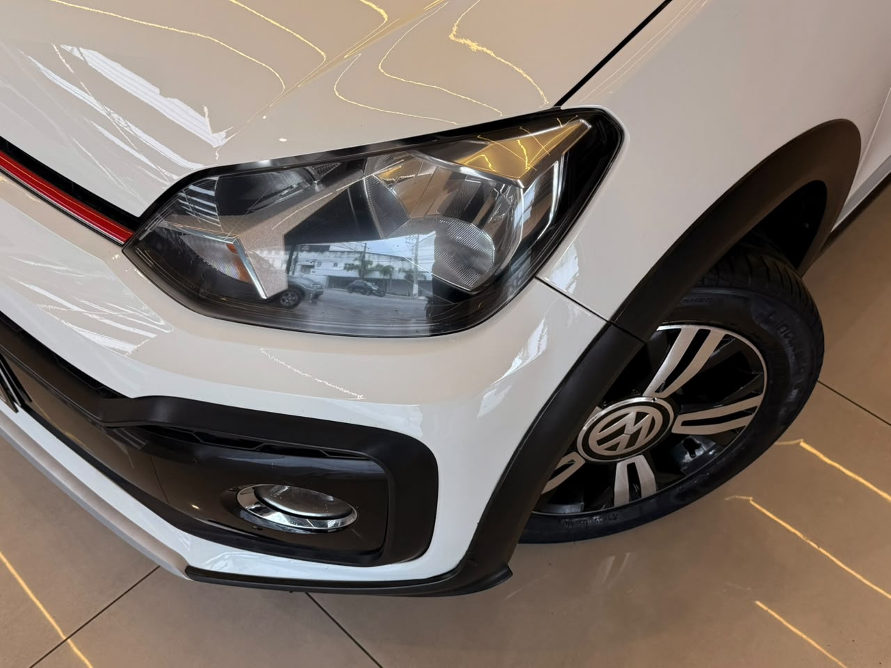 VOLKSWAGEN UP