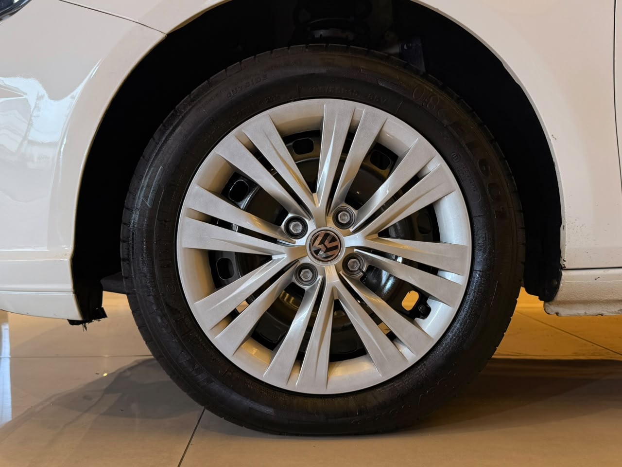 VOLKSWAGEN GOL