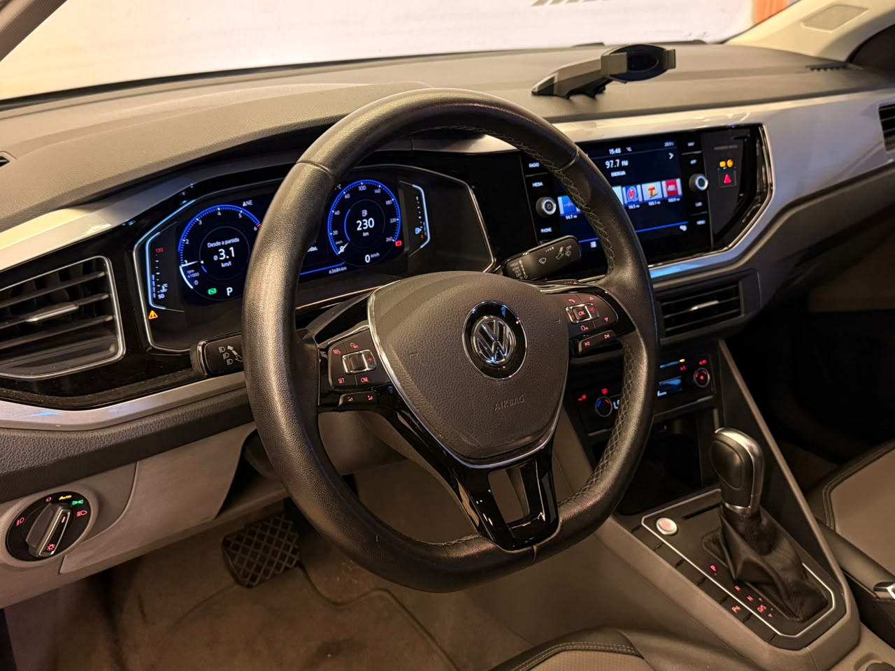 VOLKSWAGEN VIRTUS