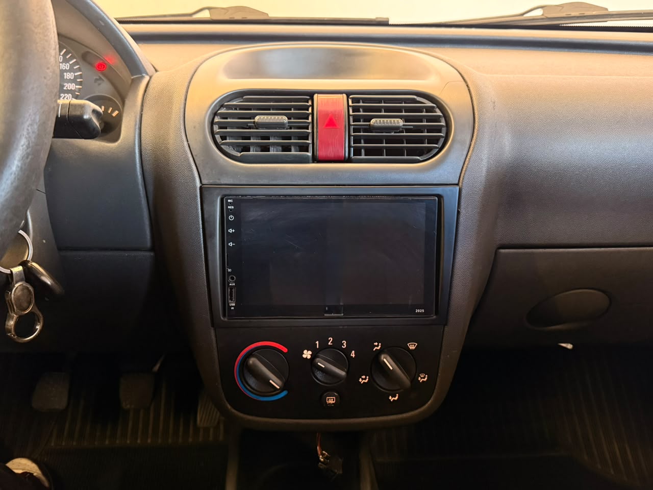 CHEVROLET CORSA