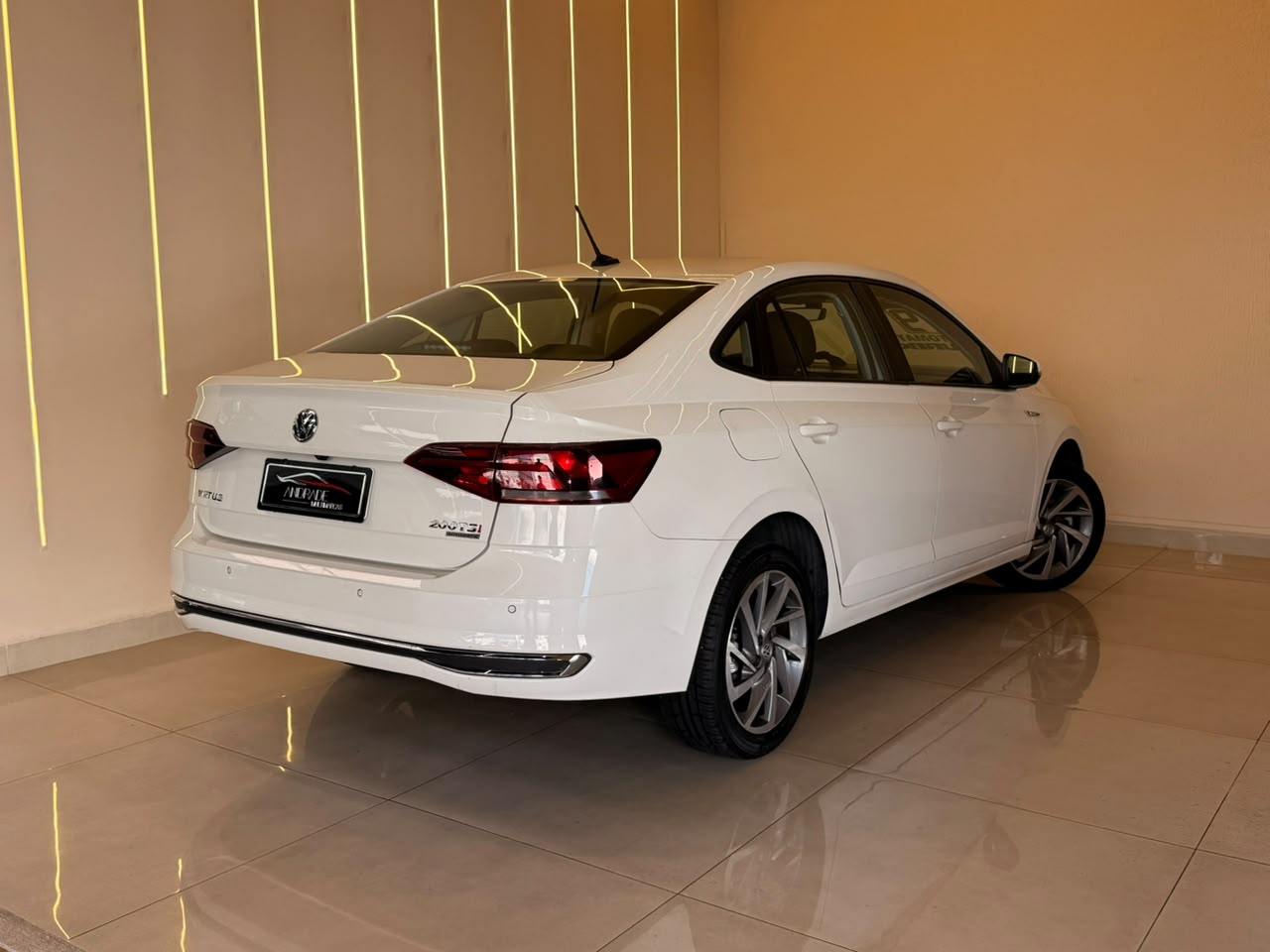 VOLKSWAGEN VIRTUS